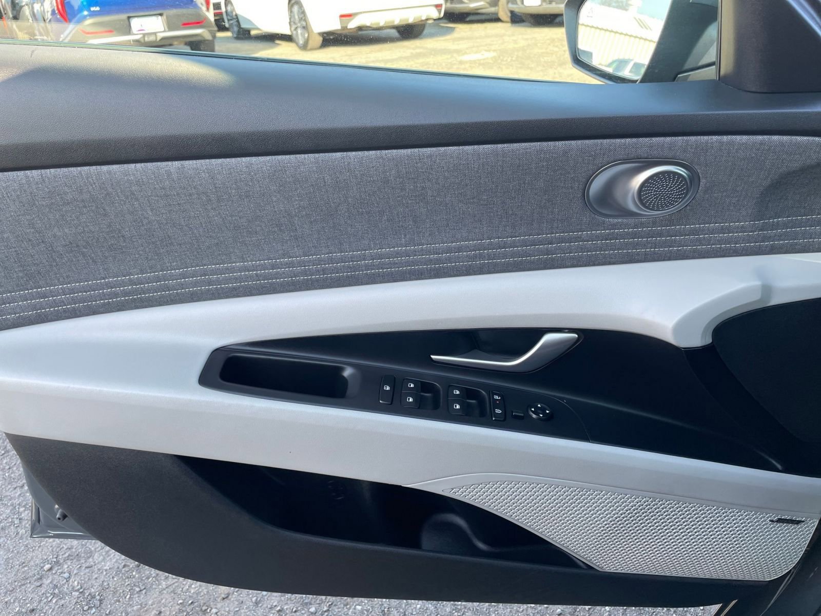 Thumbnail: 2025 Hyundai Elantra - 18