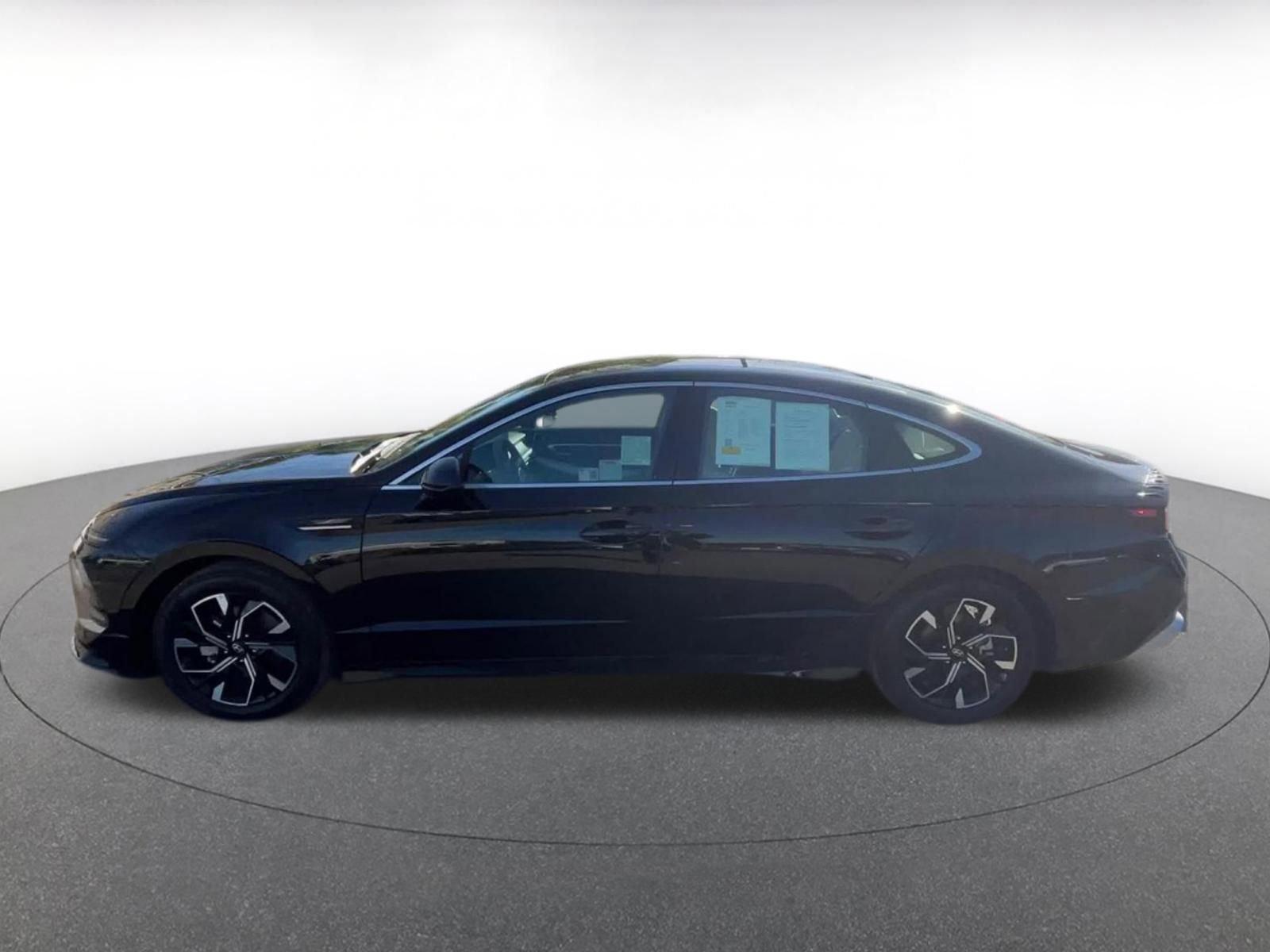 Thumbnail: 2025 Hyundai Sonata - 9