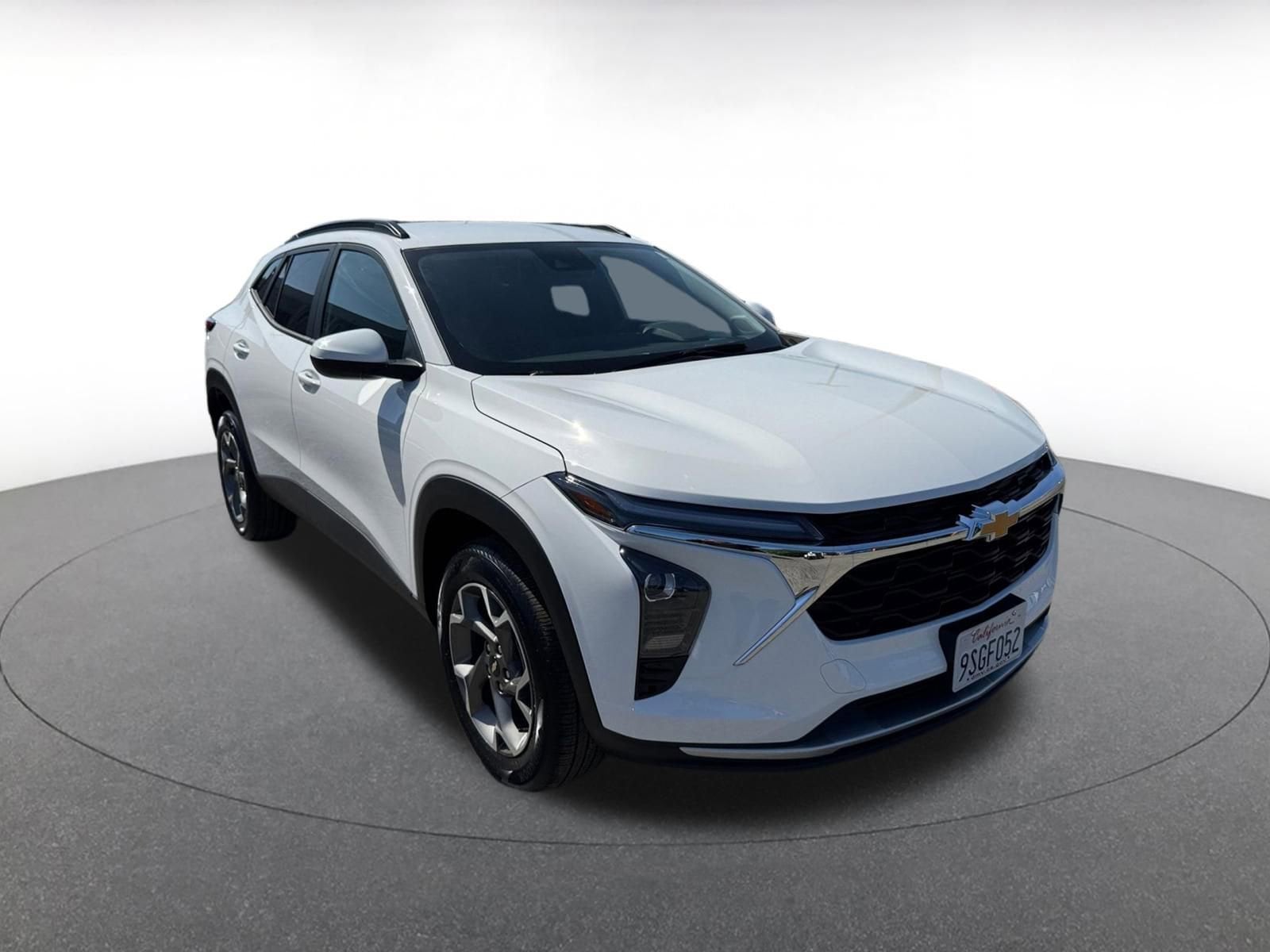 Thumbnail: 2025 Chevrolet Trax - 1