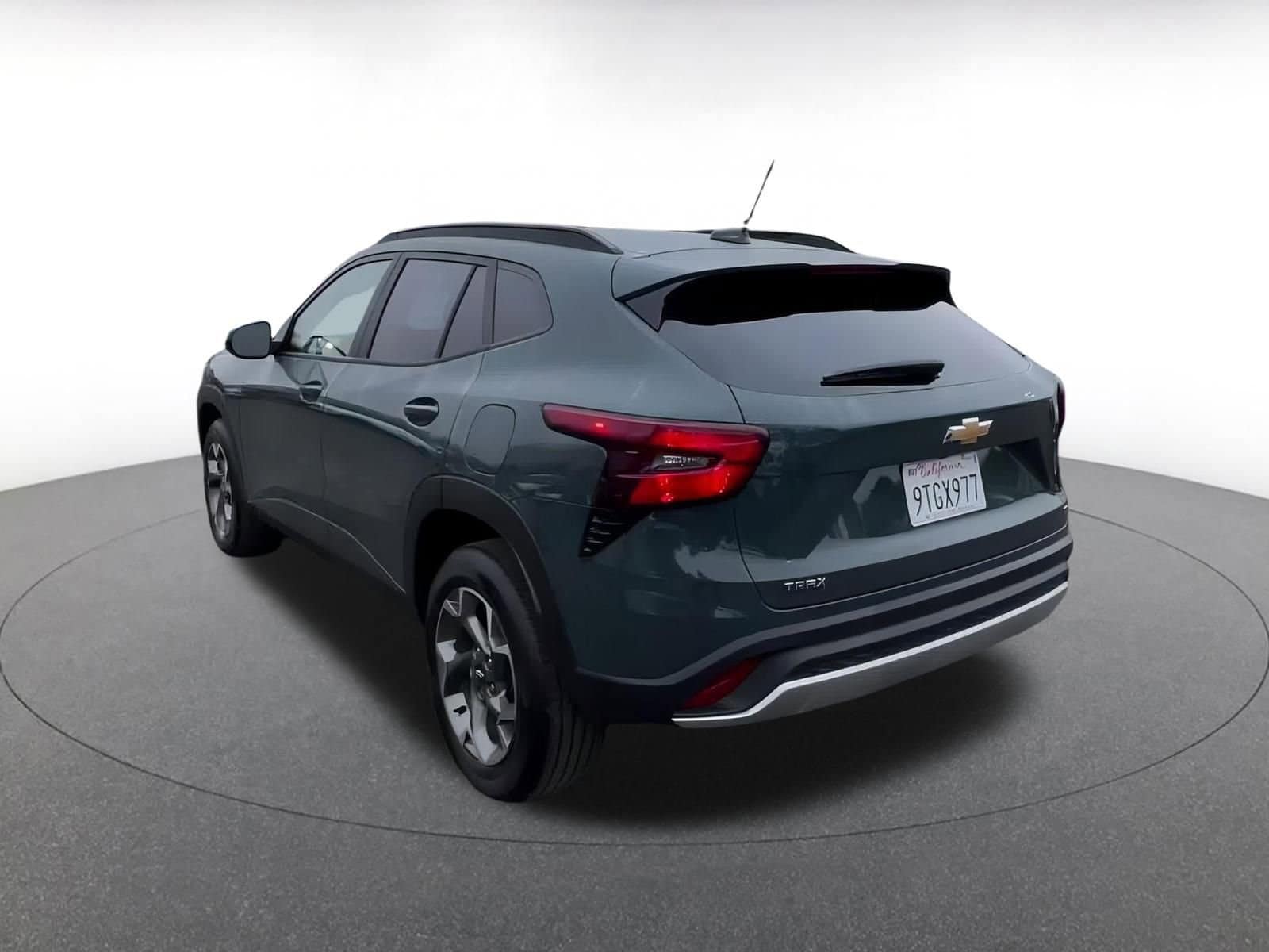 Thumbnail: 2025 Chevrolet Trax - 11