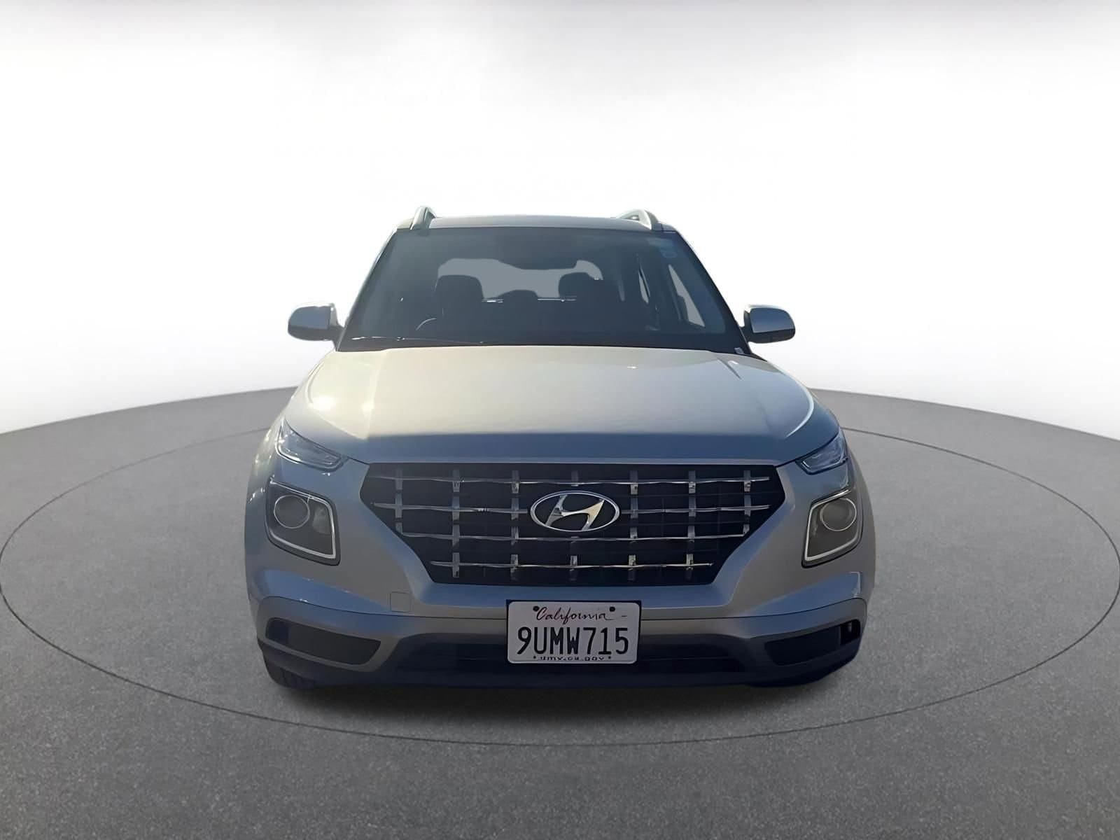 Thumbnail: 2025 Hyundai Venue - 4