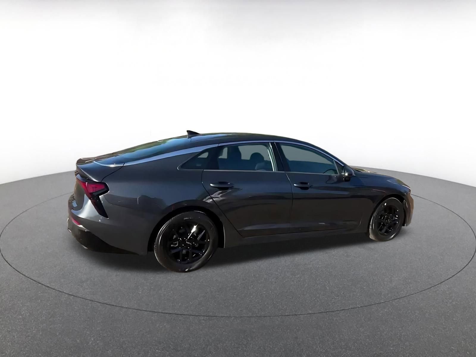 Thumbnail: 2025 Kia K5 - 15