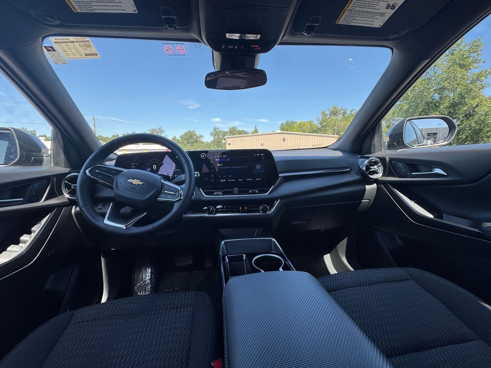 Thumbnail: 2025 Chevrolet Equinox - 34