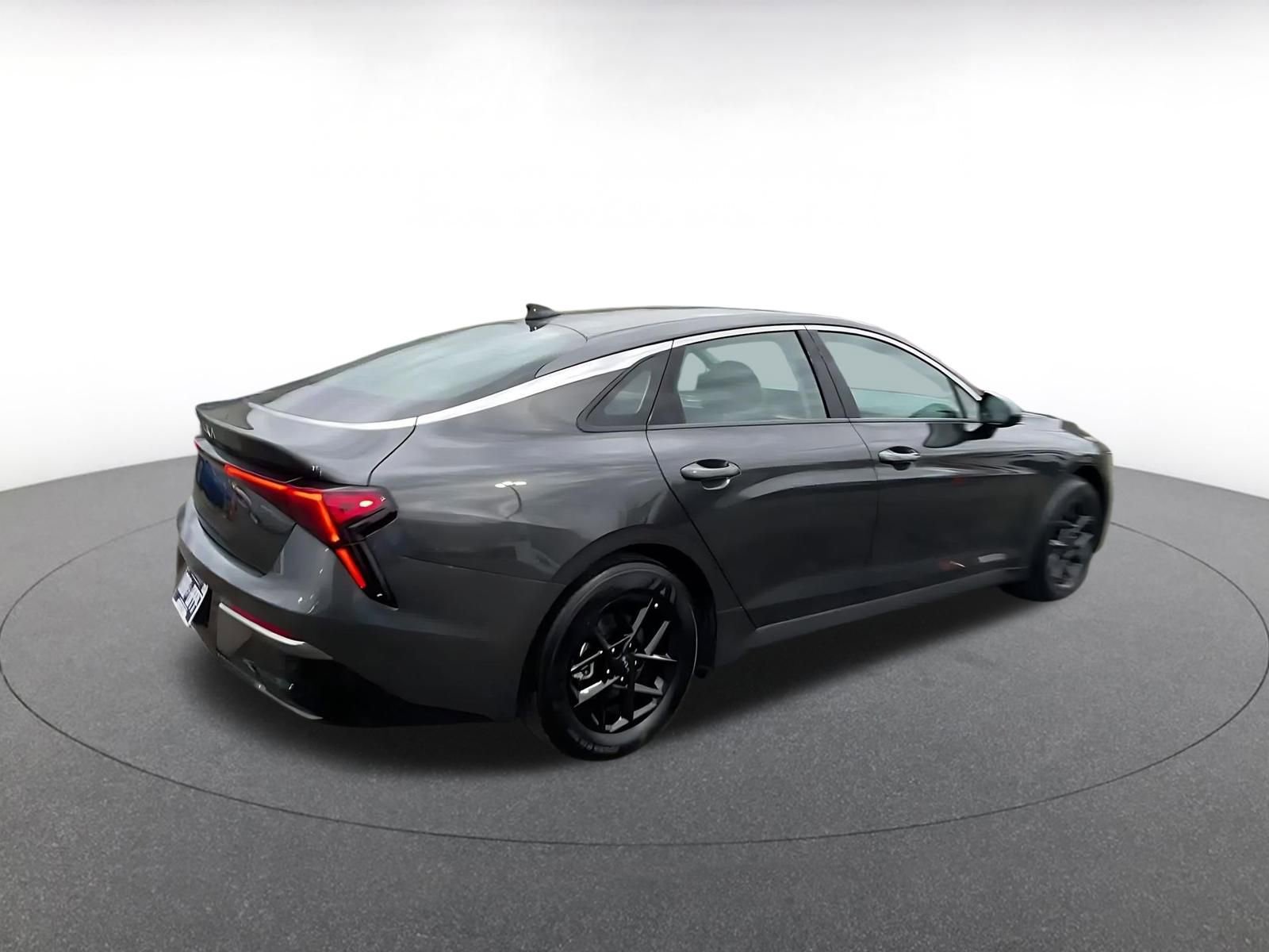 Thumbnail: 2025 Kia K5 - 15