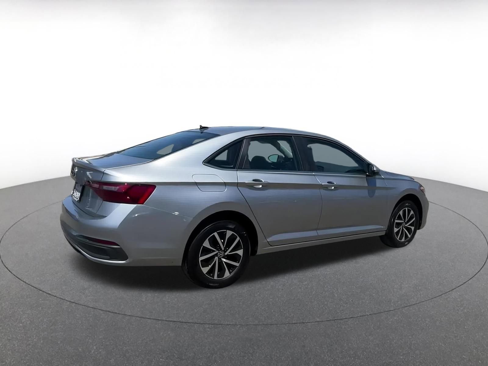 Thumbnail: 2024 Volkswagen Jetta - 15