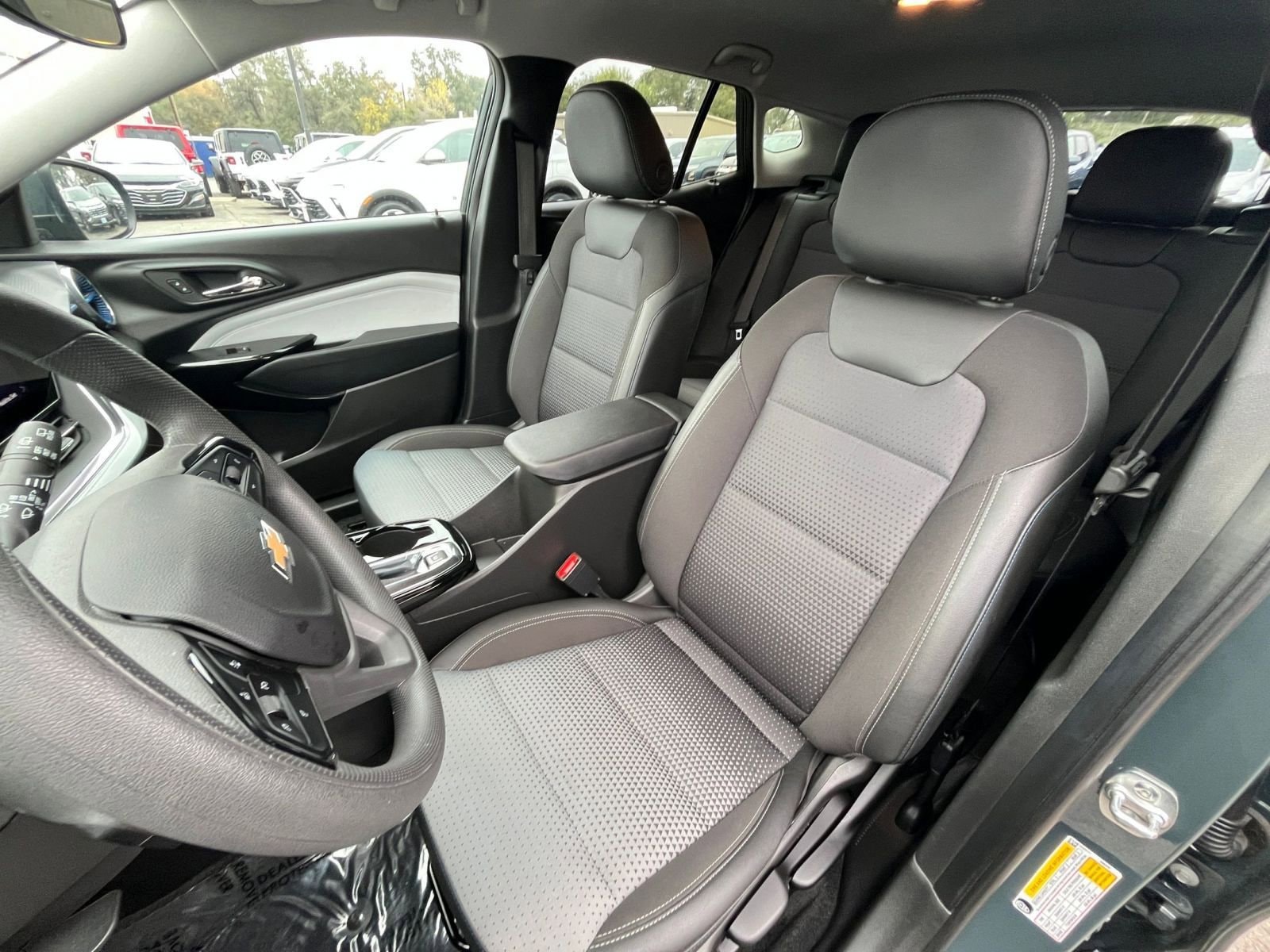 Thumbnail: 2025 Chevrolet Trax - 34