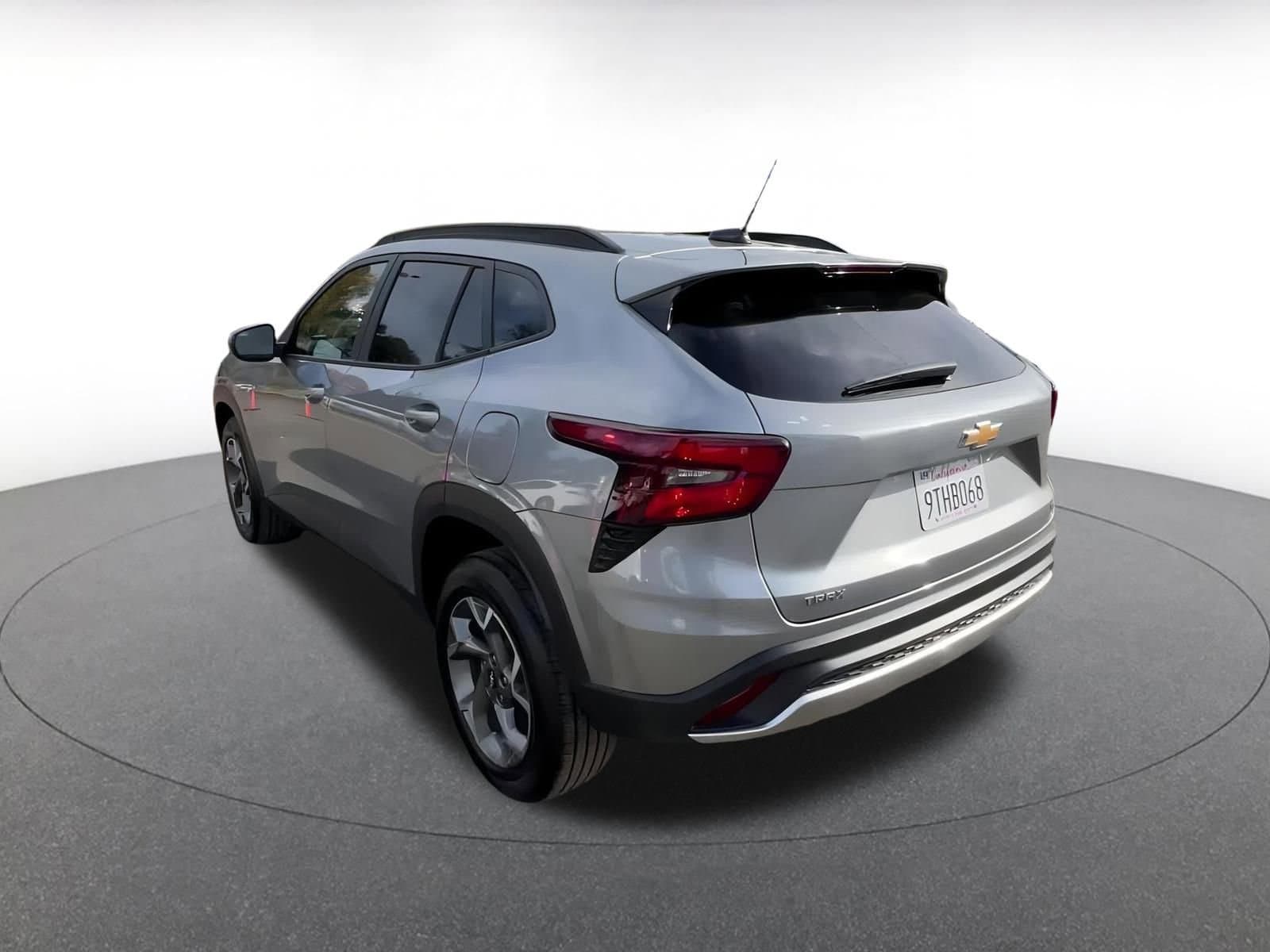 Thumbnail: 2025 Chevrolet Trax - 11