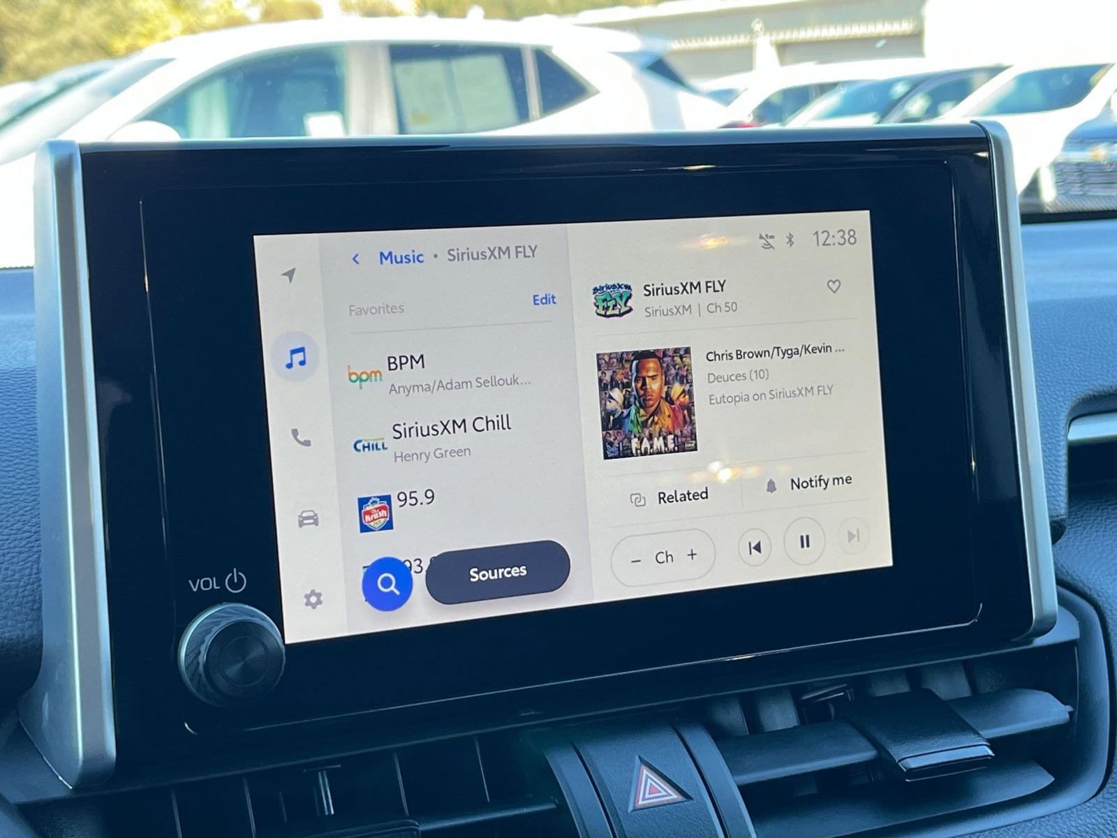 Thumbnail: 2025 Toyota RAV4 - 21