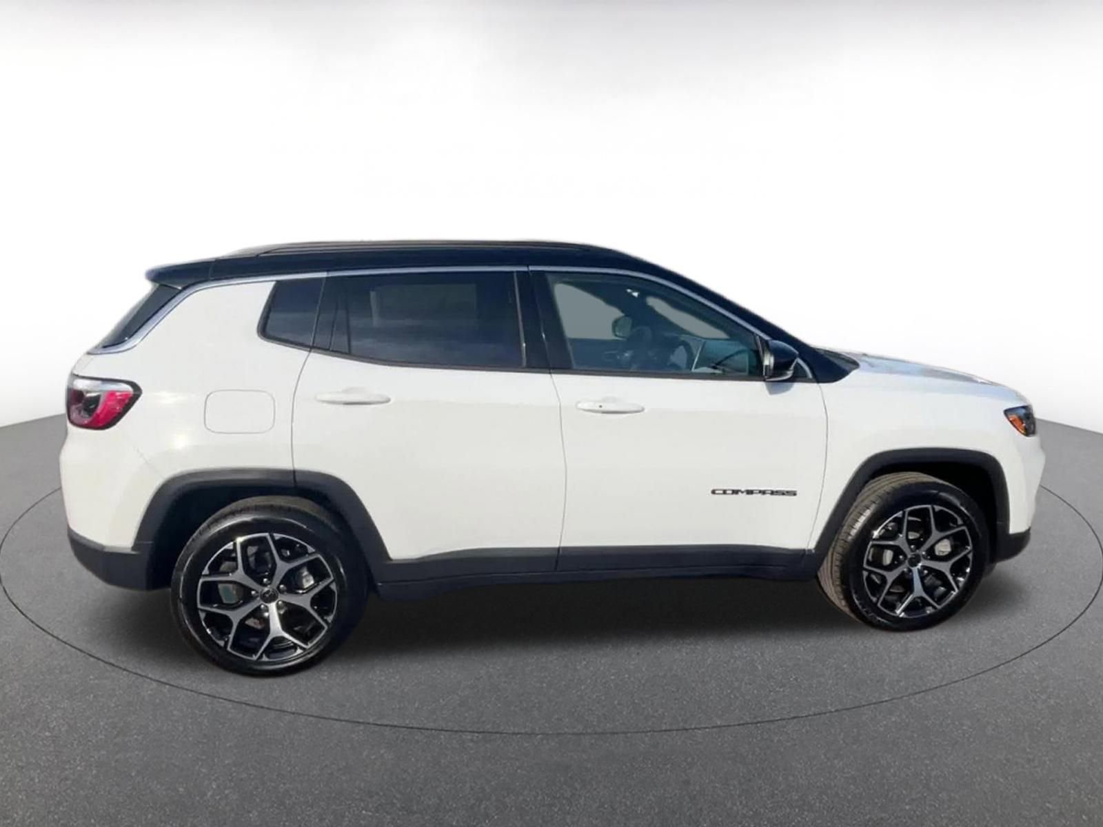 Thumbnail: 2025 Jeep Compass - 15