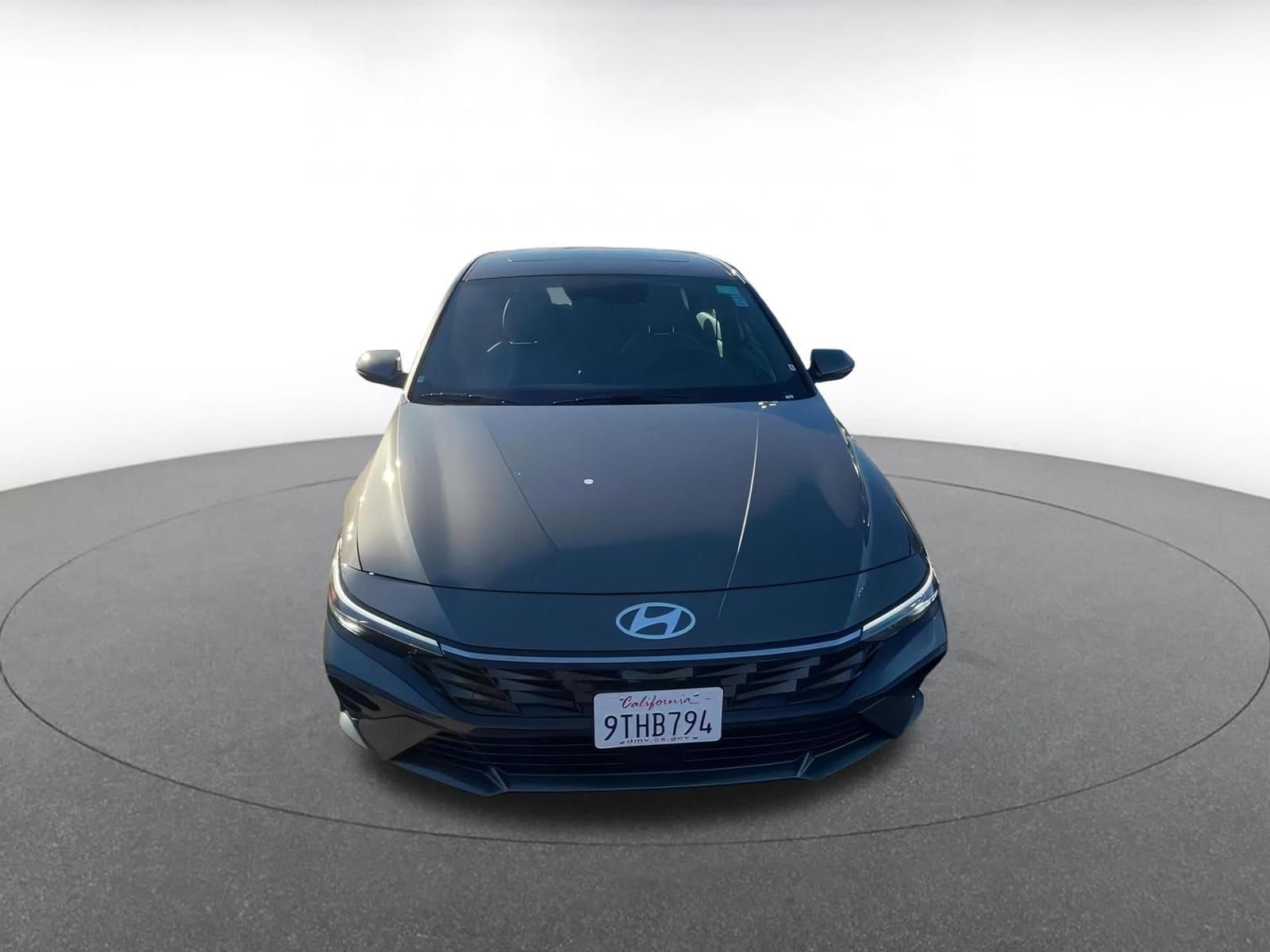 Thumbnail: 2025 Hyundai Elantra - 4