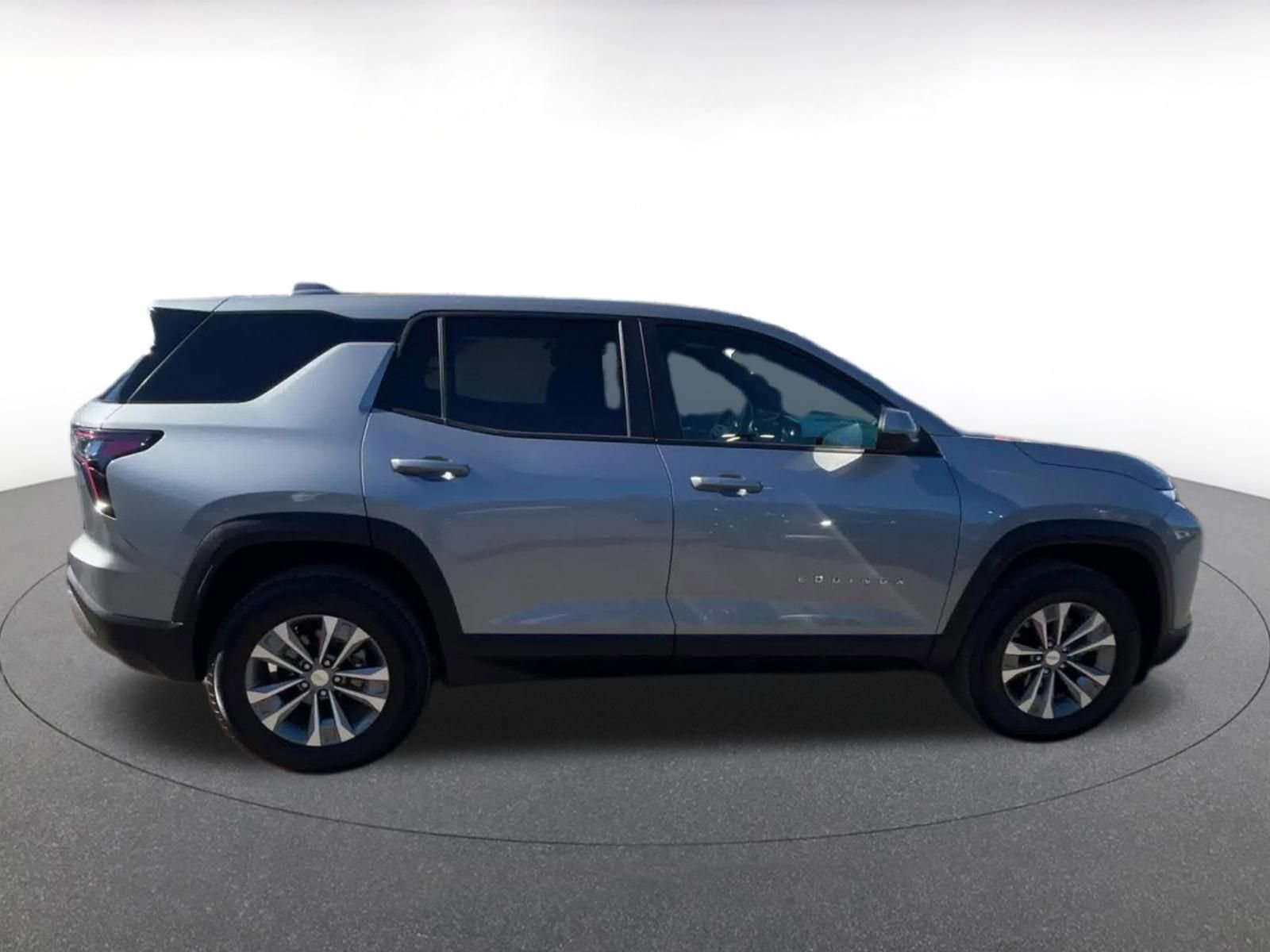 Thumbnail: 2025 Chevrolet Equinox - 16