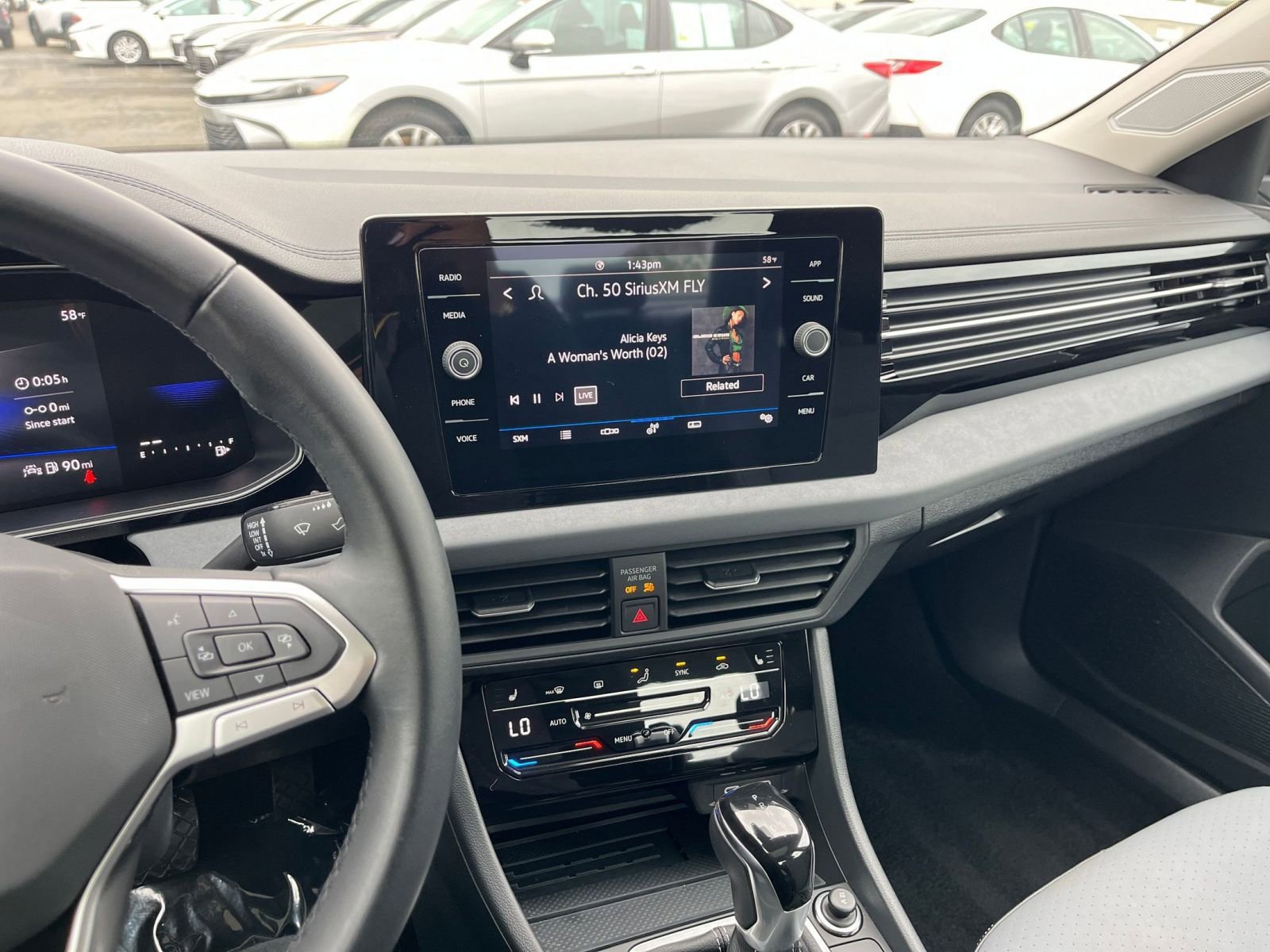 Thumbnail: 2025 Volkswagen Jetta - 18