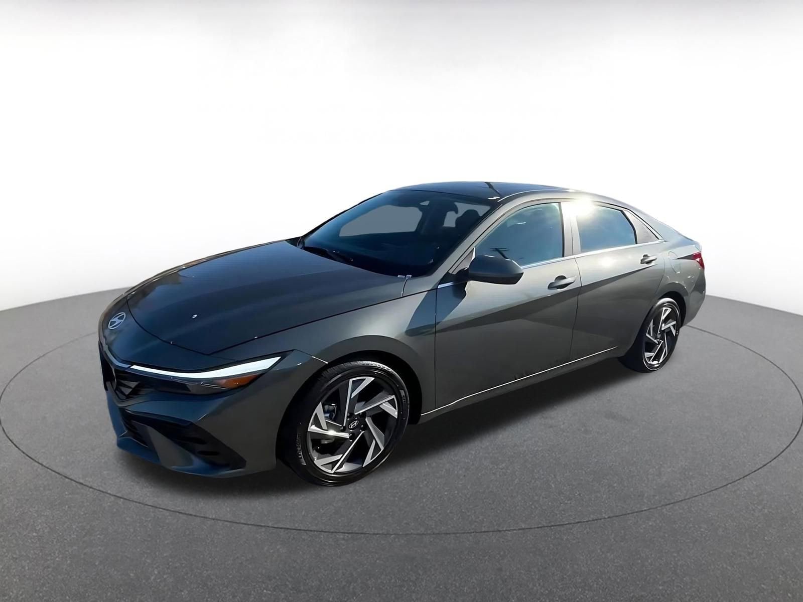 Thumbnail: 2025 Hyundai Elantra - 8