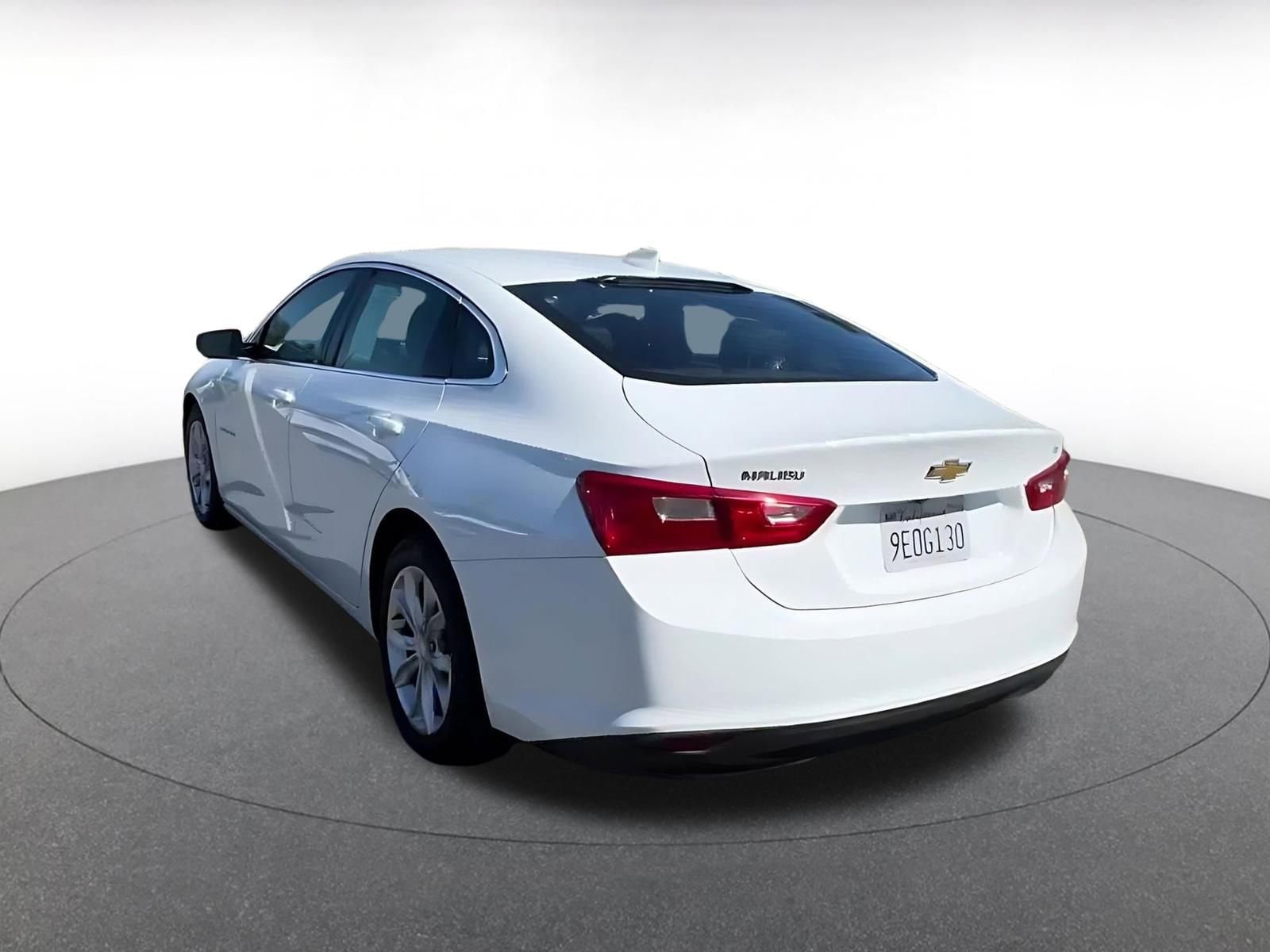 Thumbnail: 2023 Chevrolet Malibu - 11