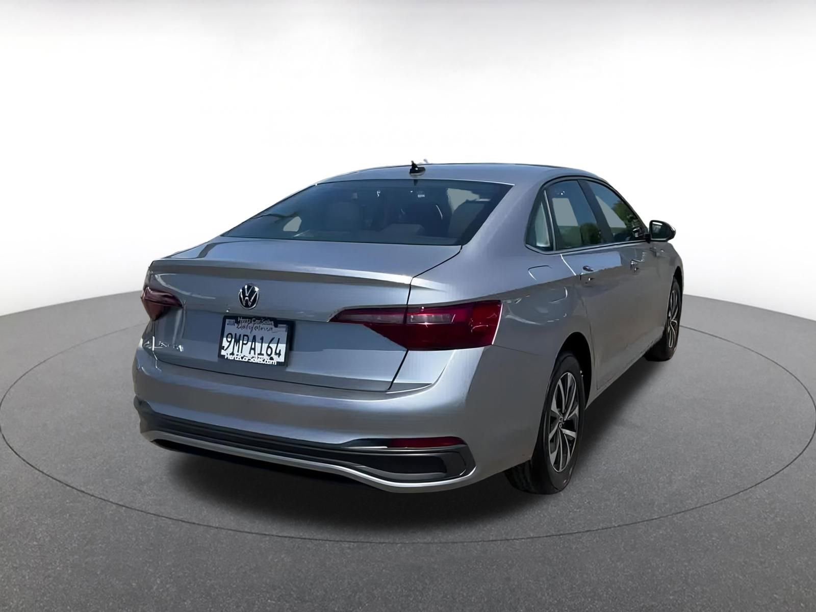 Thumbnail: 2024 Volkswagen Jetta - 13