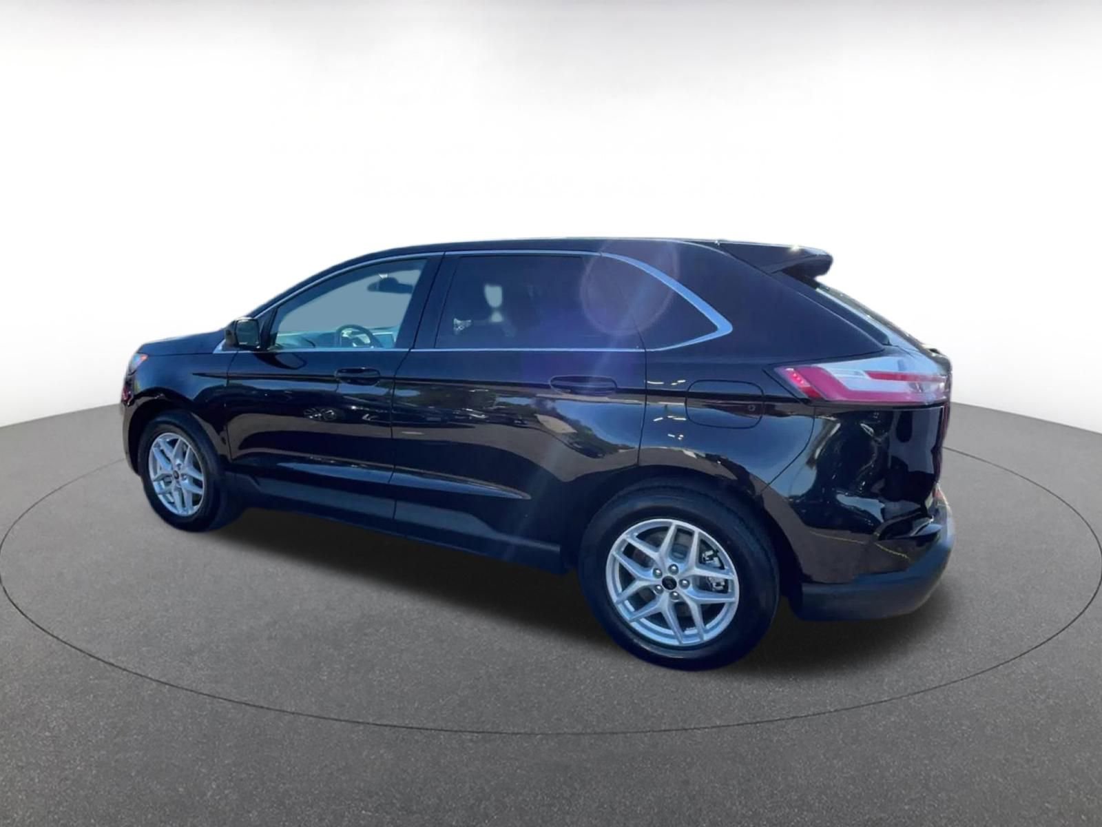 Thumbnail: 2024 Ford Edge - 10