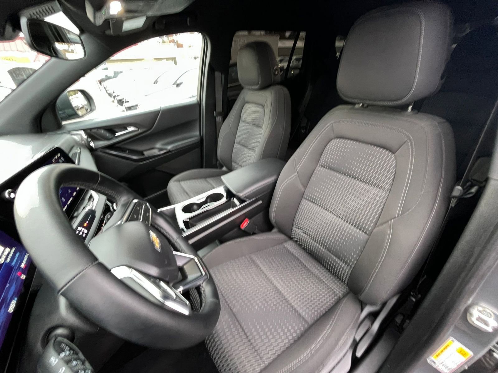 Thumbnail: 2025 Chevrolet Equinox - 35