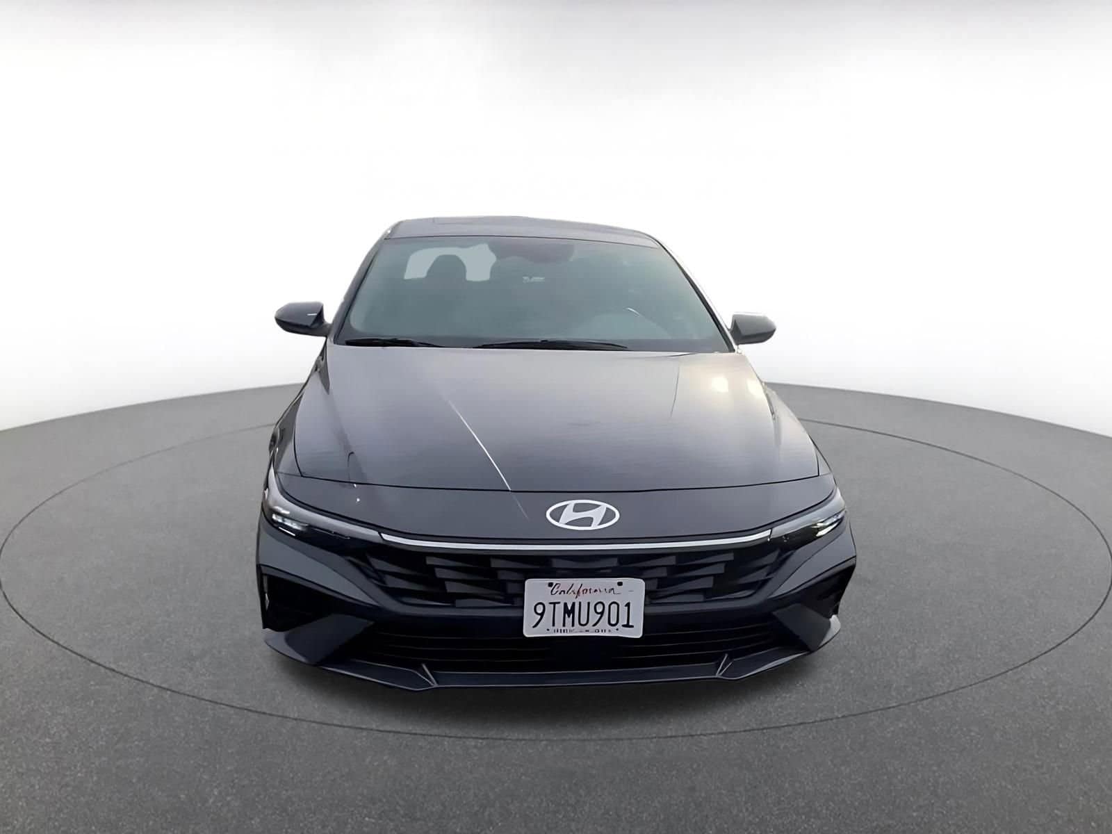 Thumbnail: 2025 Hyundai Elantra - 4