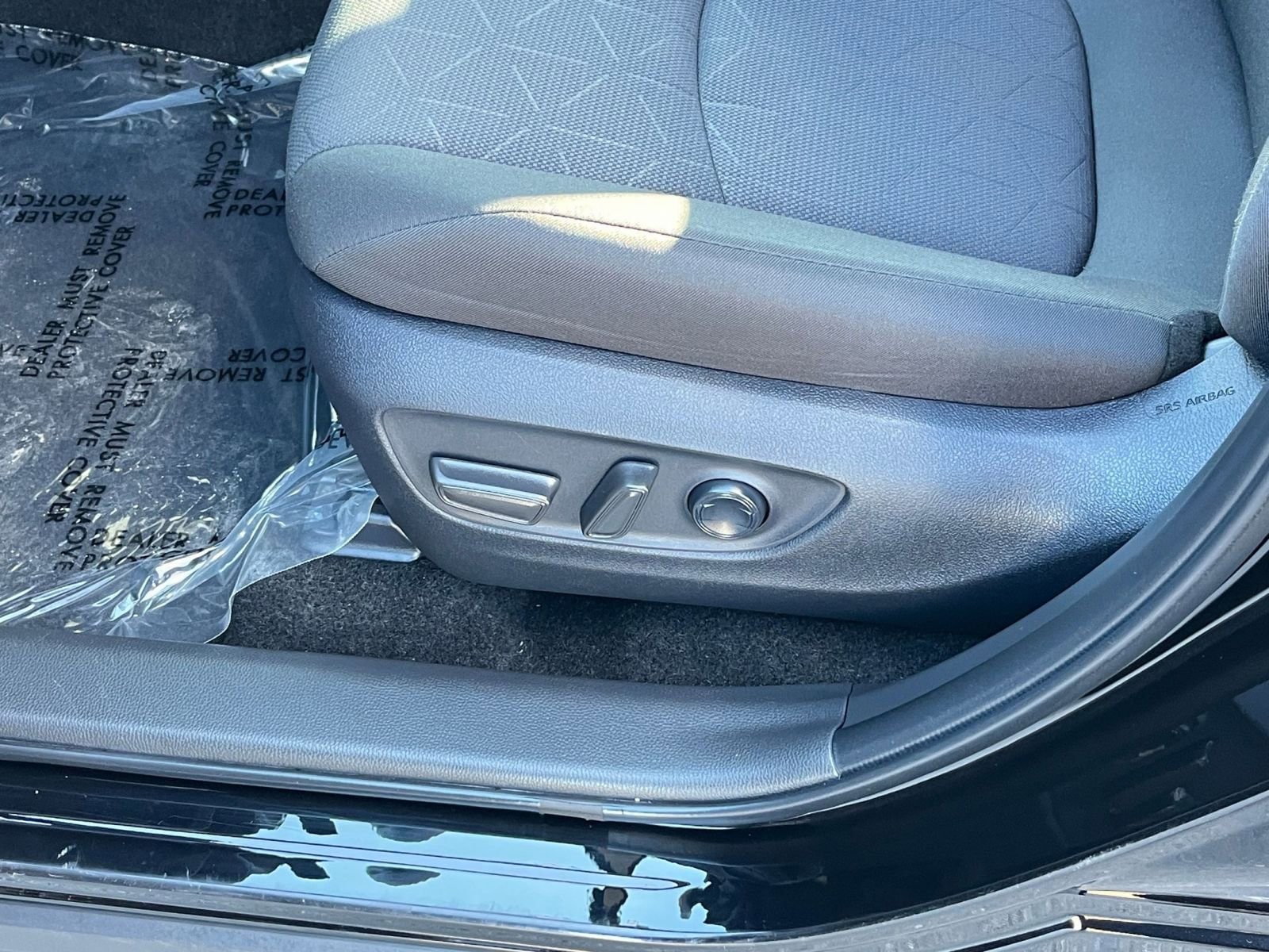 Thumbnail: 2025 Toyota RAV4 - 23