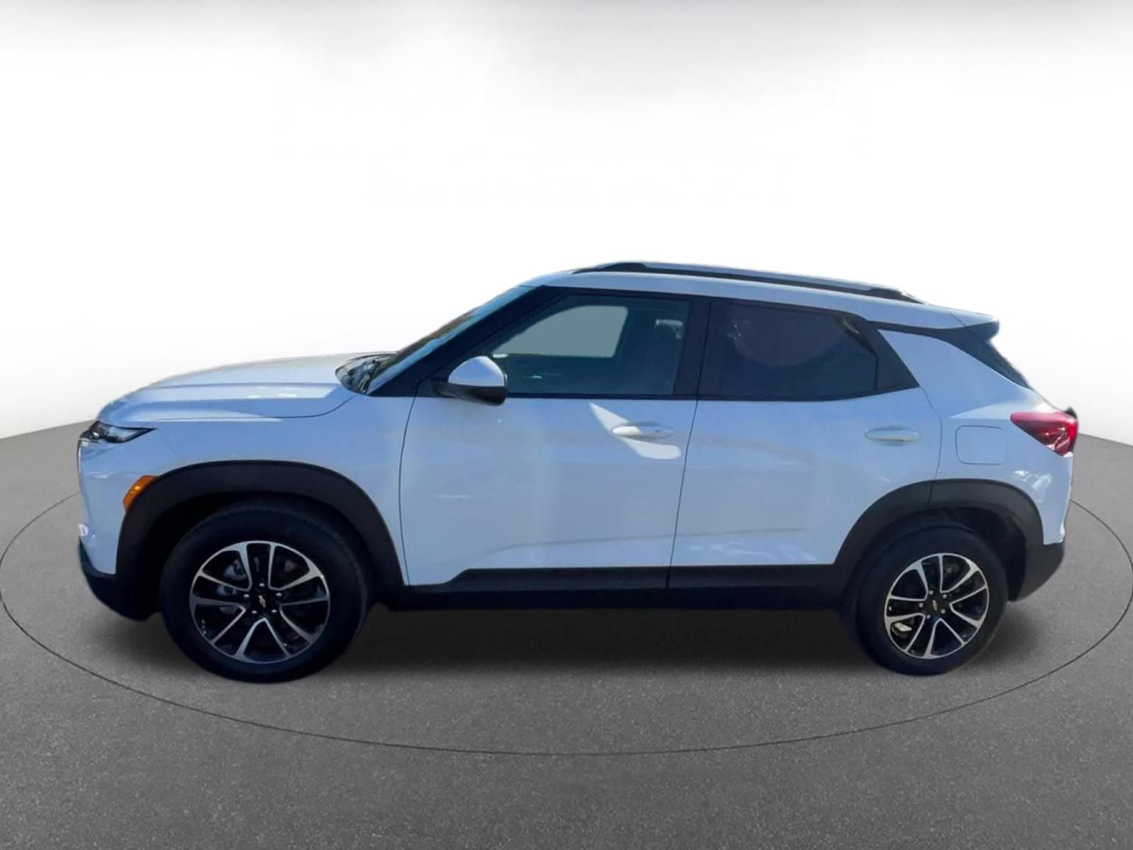 Thumbnail: 2025 Chevrolet TrailBlazer - 9