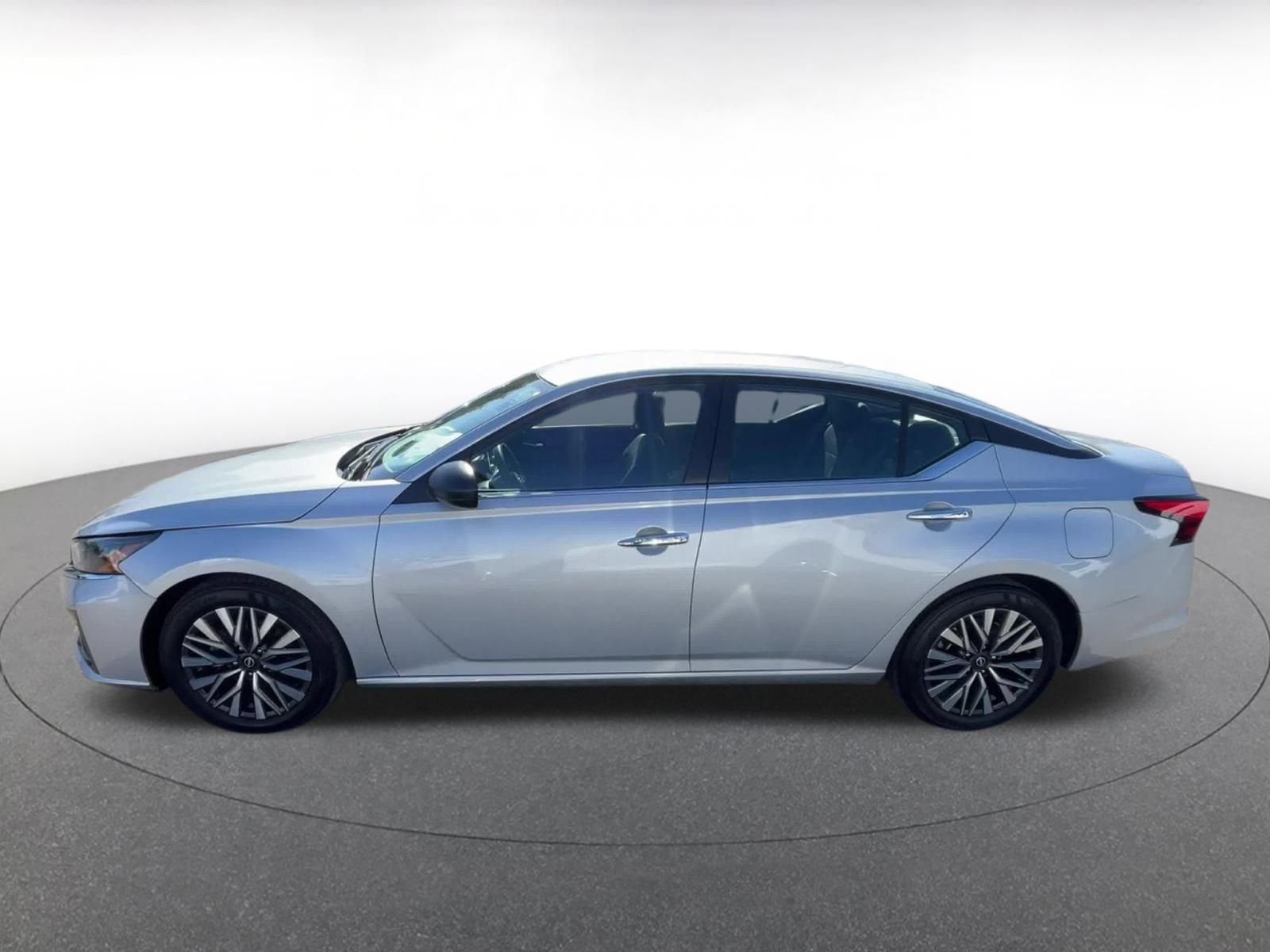 Thumbnail: 2024 Nissan Altima - 8