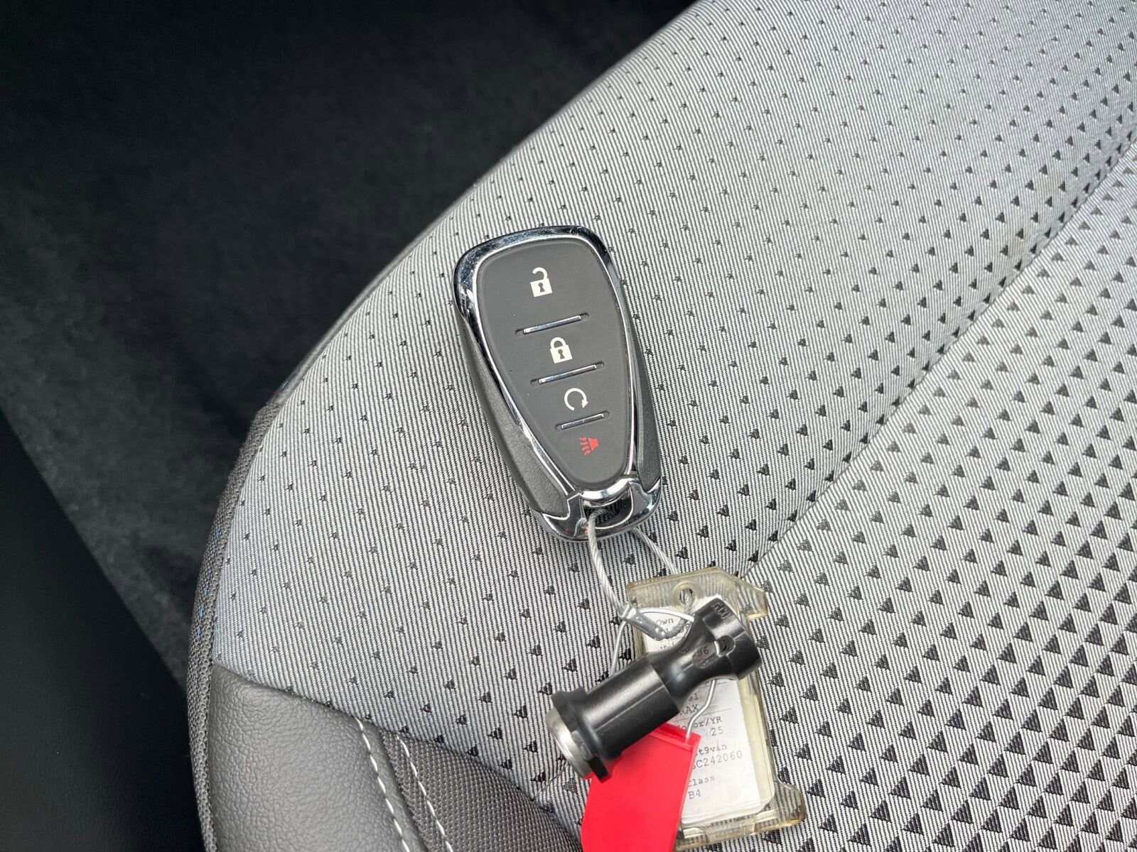 Thumbnail: 2025 Chevrolet Trax - 21