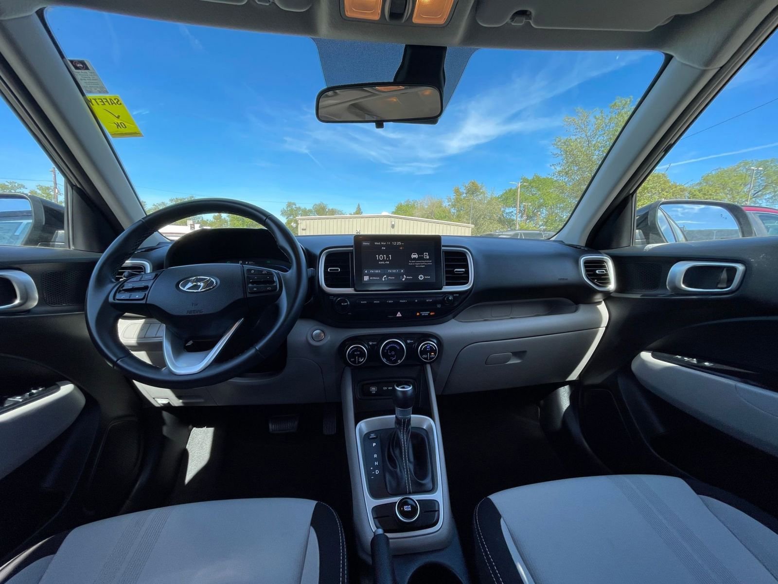 Thumbnail: 2025 Hyundai Venue - 32