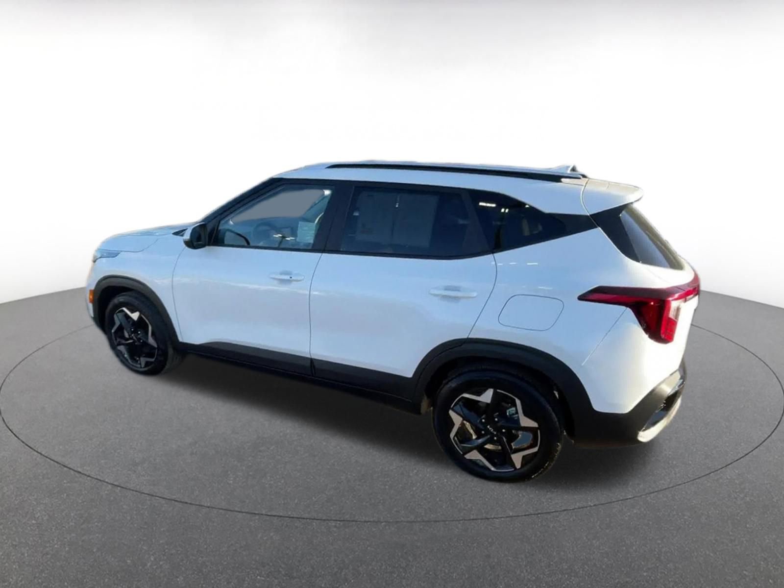 Thumbnail: 2025 Kia Seltos - 10