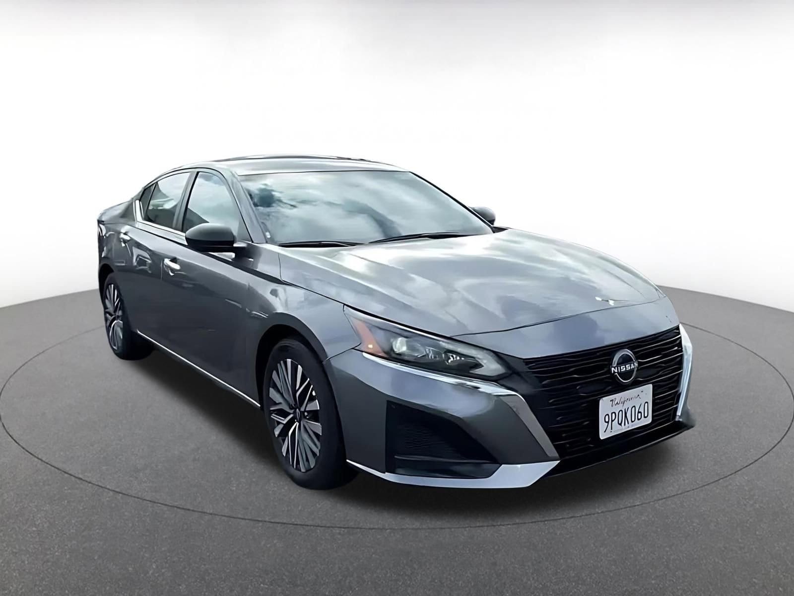 Thumbnail: 2025 Nissan Altima - 3