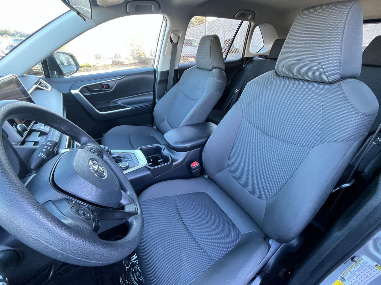 Thumbnail: 2025 Toyota RAV4 - 35