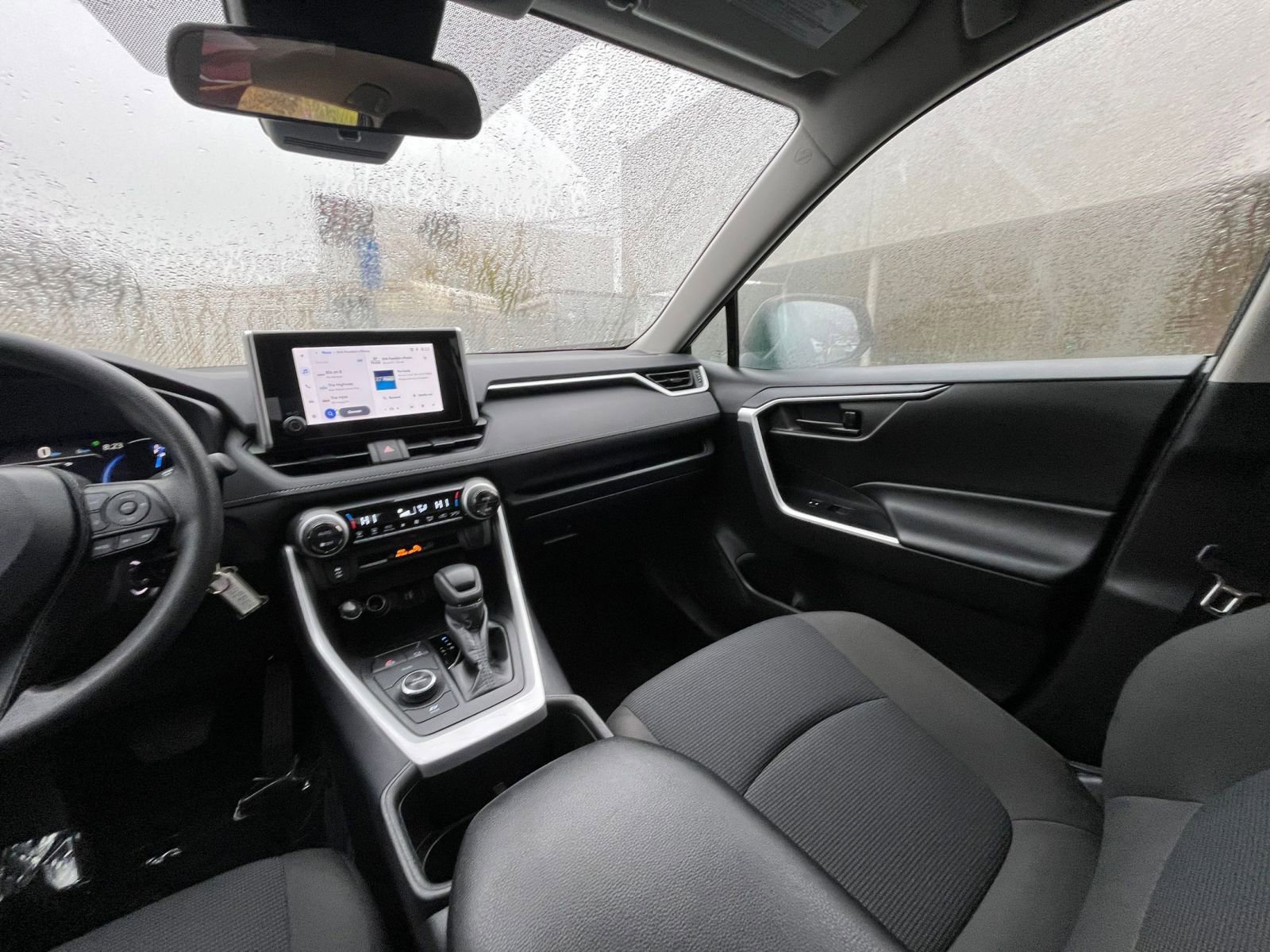 Thumbnail: 2025 Toyota RAV4 - 34