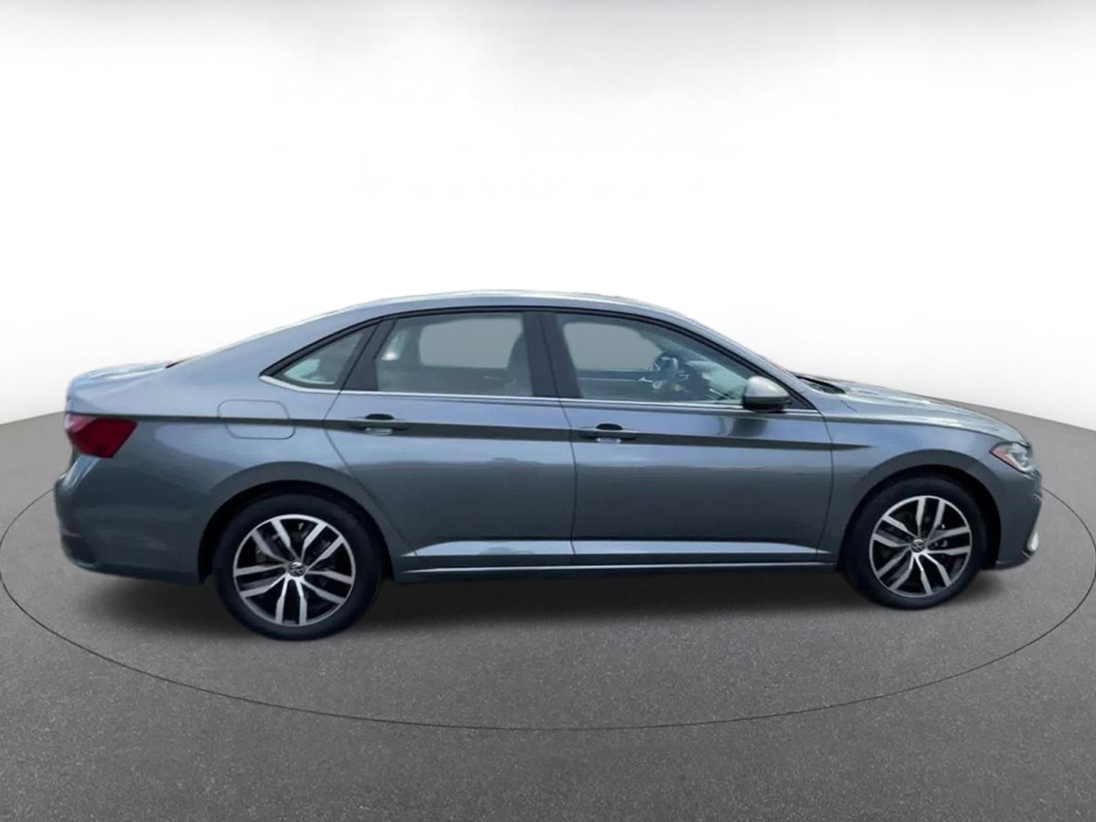 Thumbnail: 2025 Volkswagen Jetta - 16