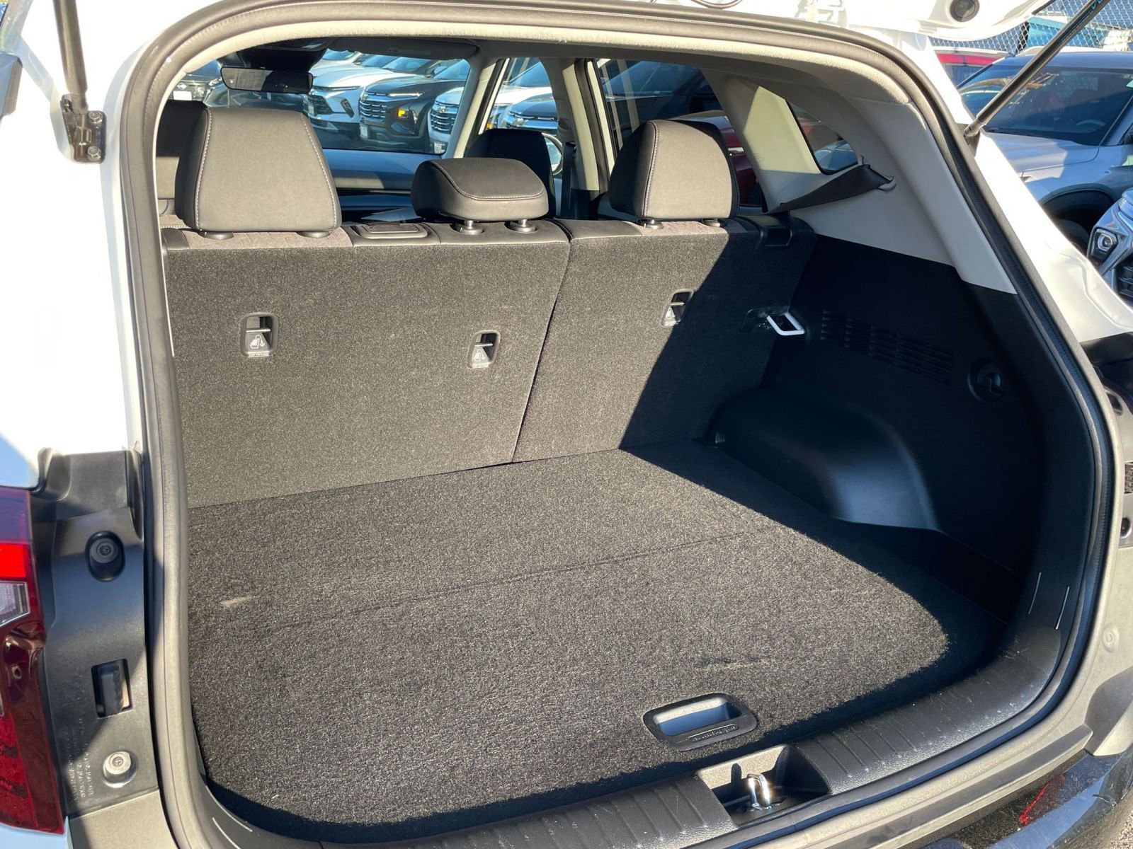 Thumbnail: 2025 Kia Seltos - 32