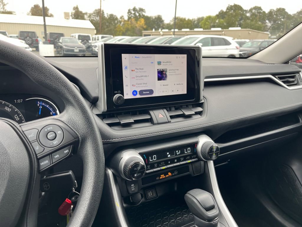 Thumbnail: 2025 Toyota RAV4 - 30