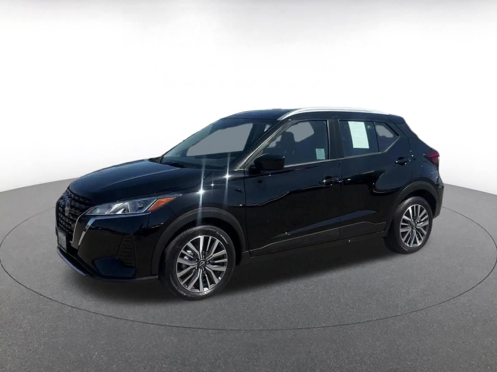 Thumbnail: 2024 Nissan Kicks - 8
