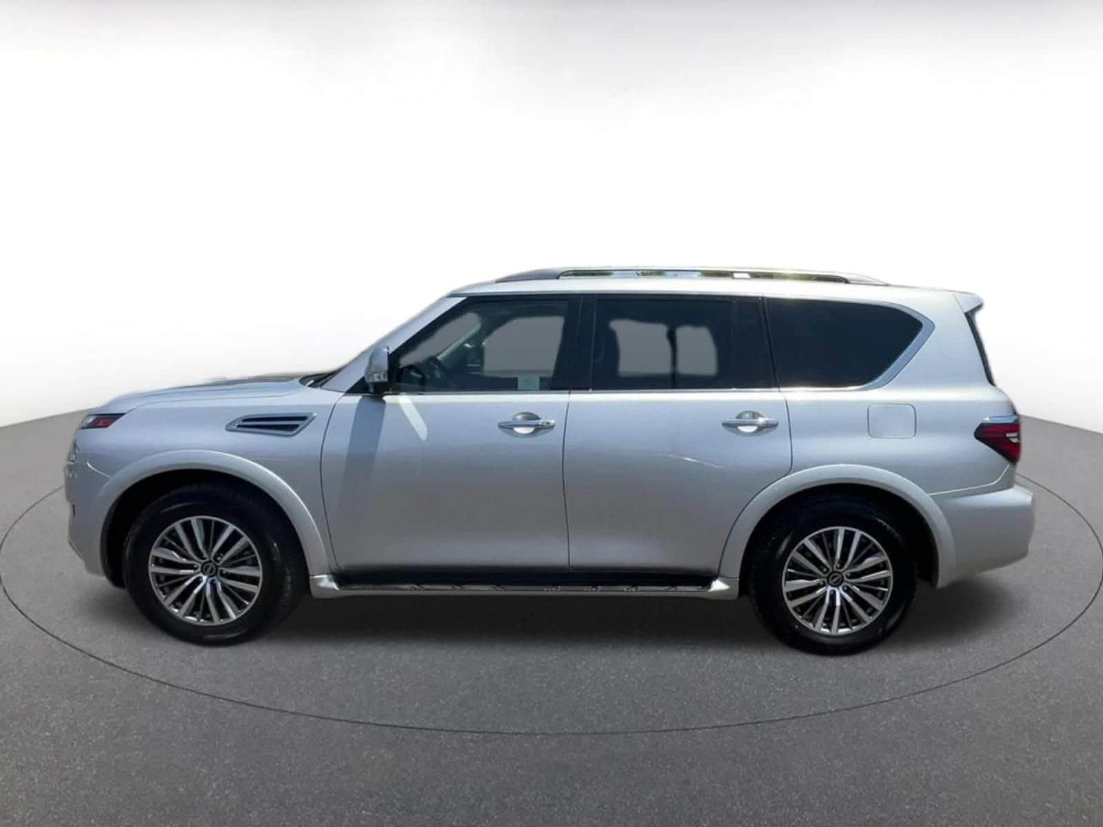 2023 Nissan Armada SL 10