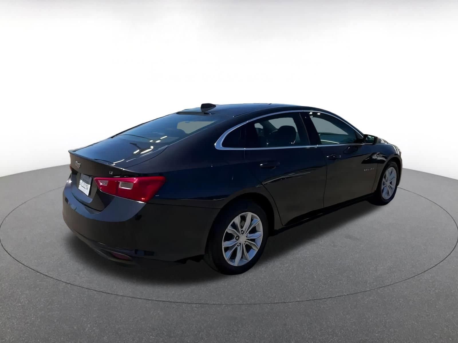 Thumbnail: 2023 Chevrolet Malibu - 15