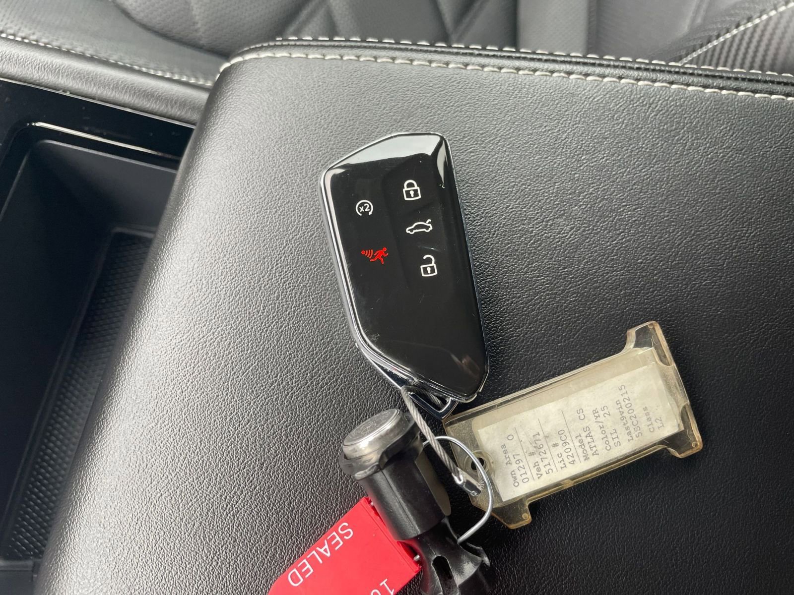 Thumbnail: 2025 Volkswagen Atlas - 22