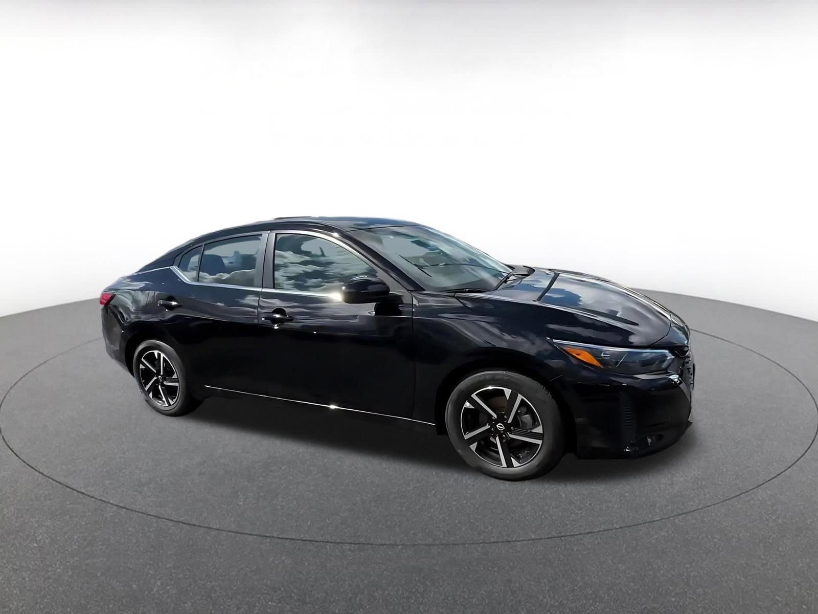 Thumbnail: 2025 Nissan Sentra - 2