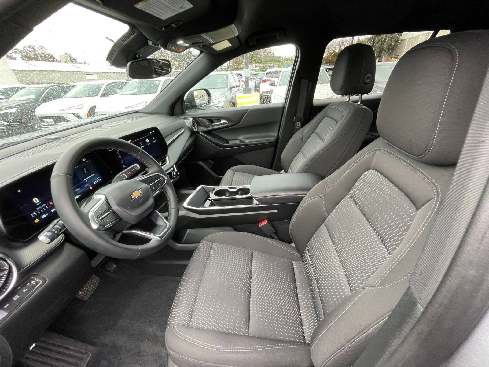 Thumbnail: 2025 Chevrolet Equinox - 25