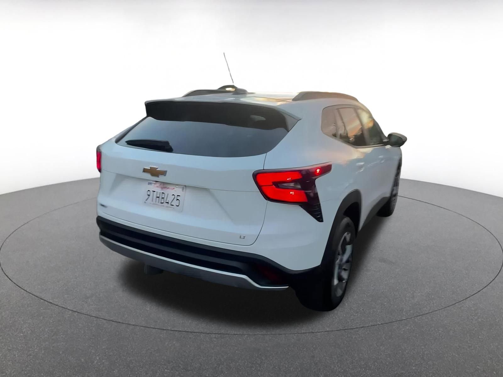 Thumbnail: 2025 Chevrolet Trax - 14