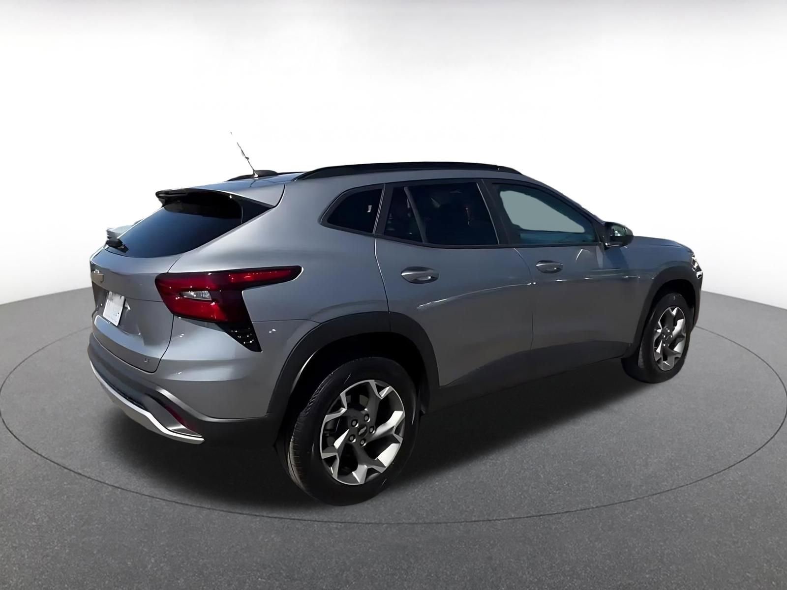 Thumbnail: 2025 Chevrolet Trax - 14