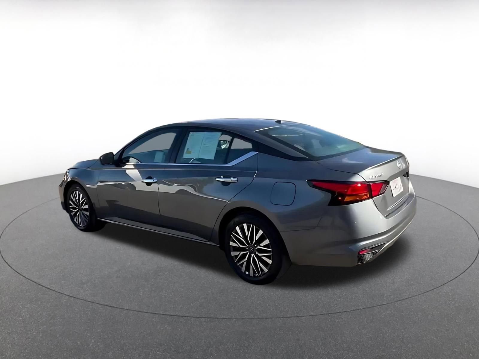 Thumbnail: 2025 Nissan Altima - 10