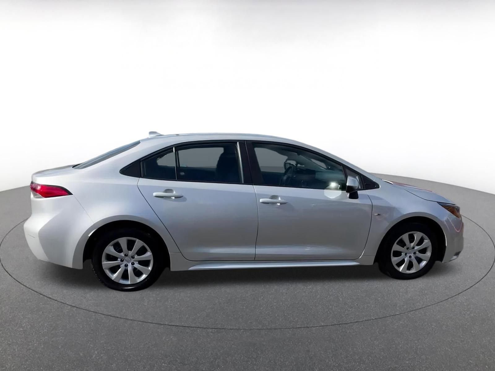 Thumbnail: 2025 Toyota Corolla - 16