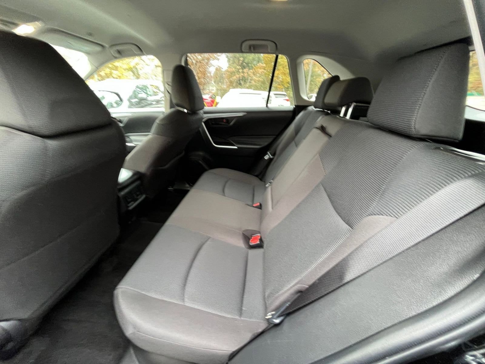 Thumbnail: 2025 Toyota RAV4 - 24