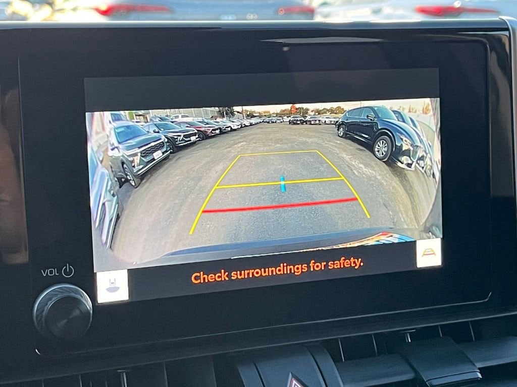 Thumbnail: 2025 Toyota RAV4 - 27