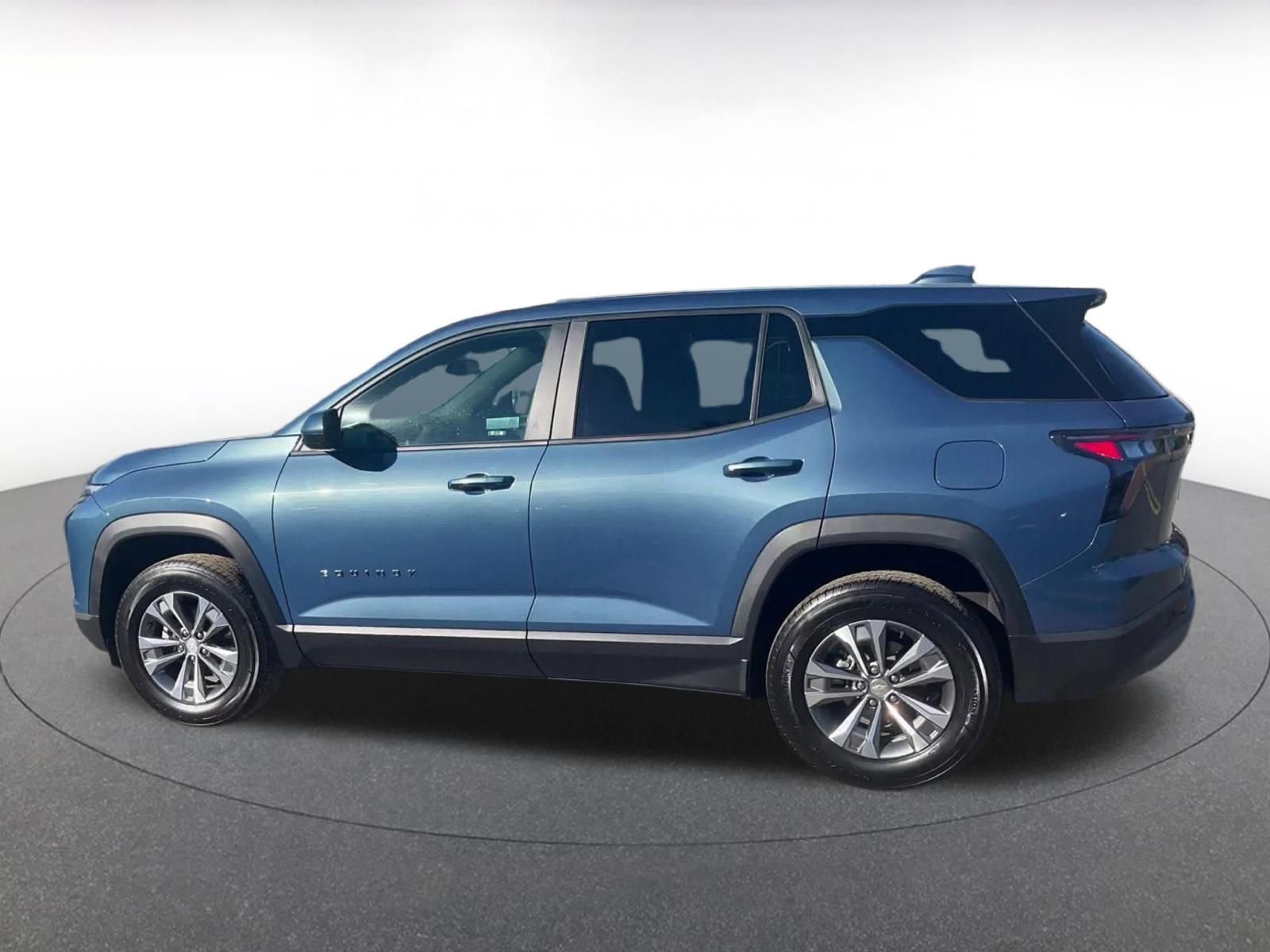 Thumbnail: 2025 Chevrolet Equinox - 10