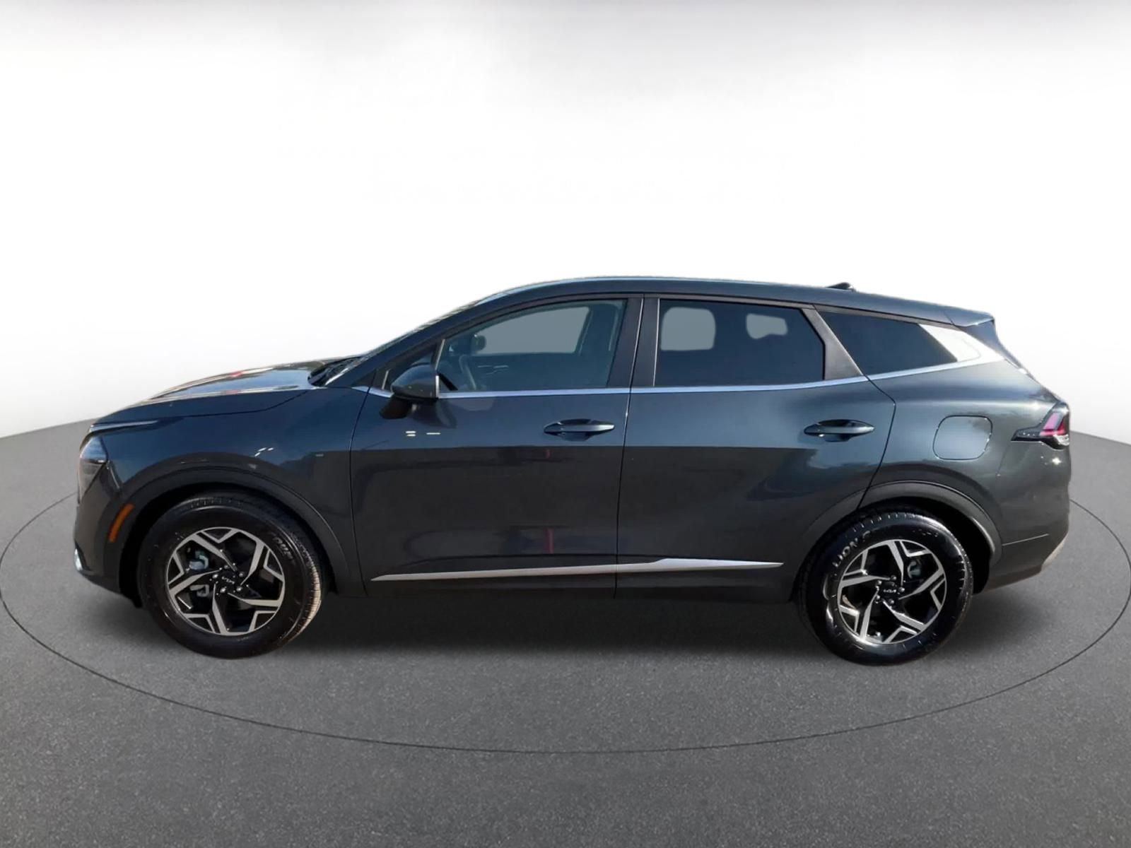 Thumbnail: 2024 Kia Sportage - 9