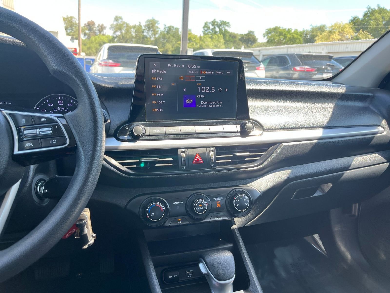 Thumbnail: 2023 Kia Forte - 18
