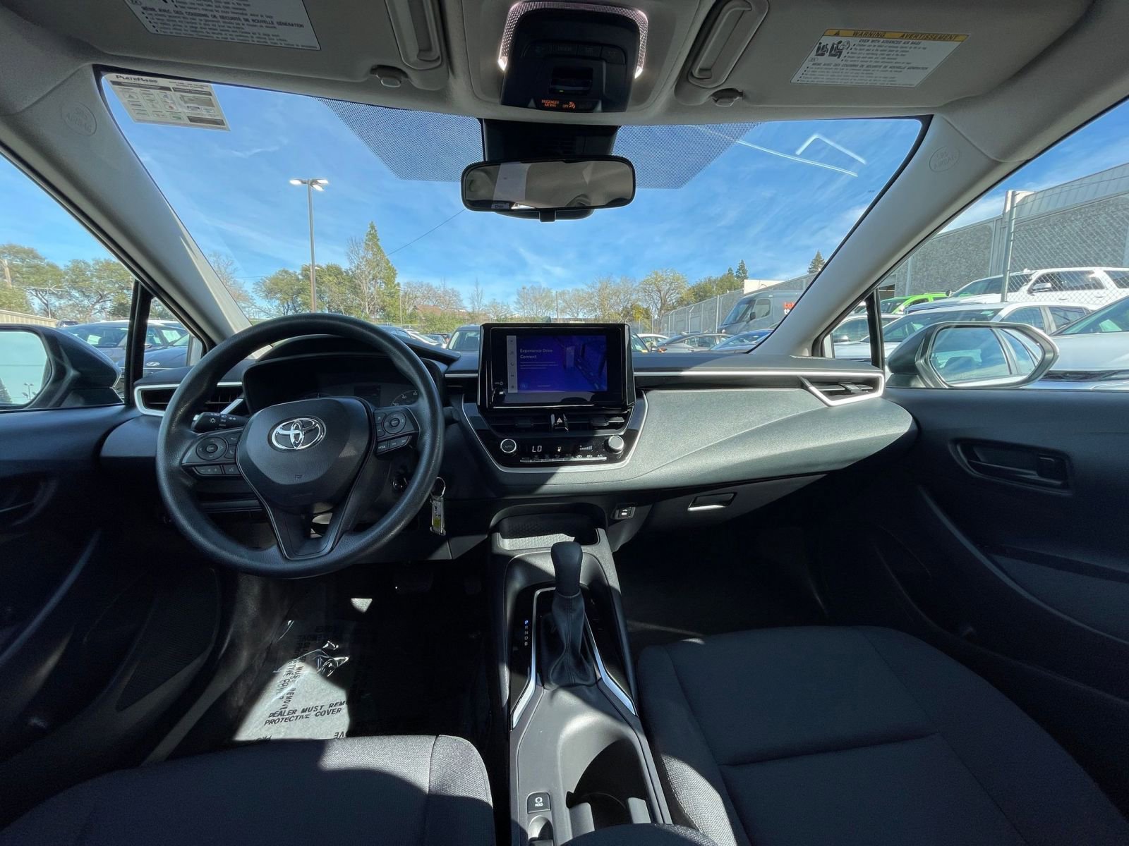 Thumbnail: 2025 Toyota Corolla - 32